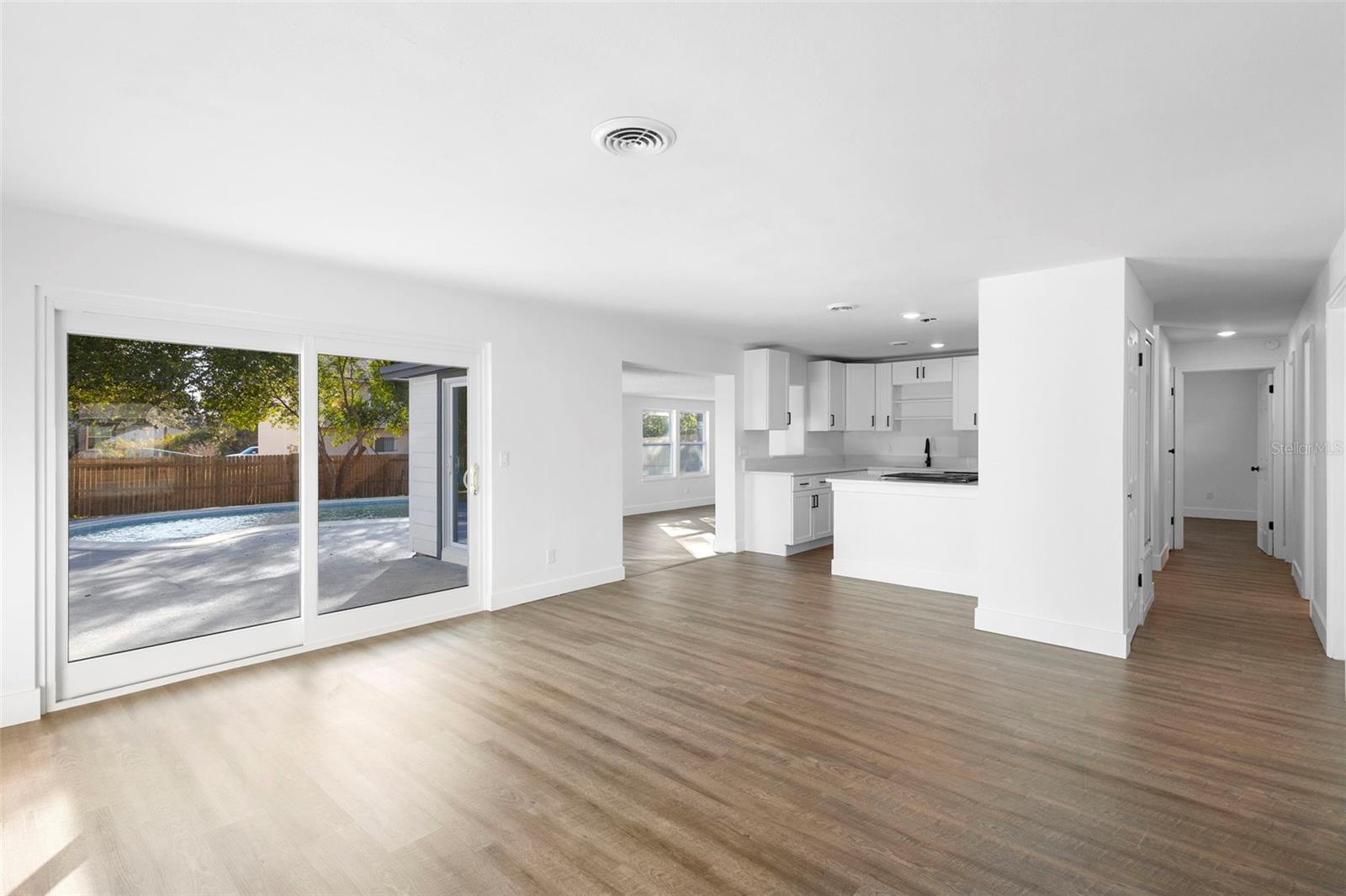 Image 12 of 41 For 55 Fairfax Avenue