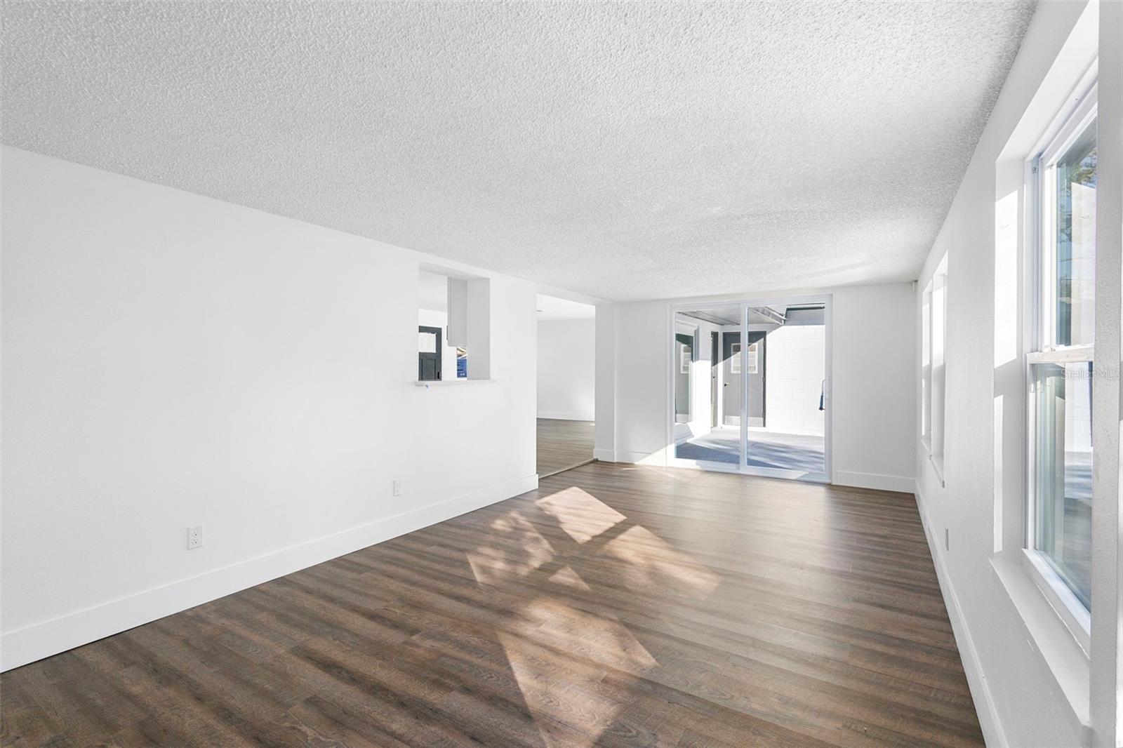 Image 21 of 41 For 55 Fairfax Avenue