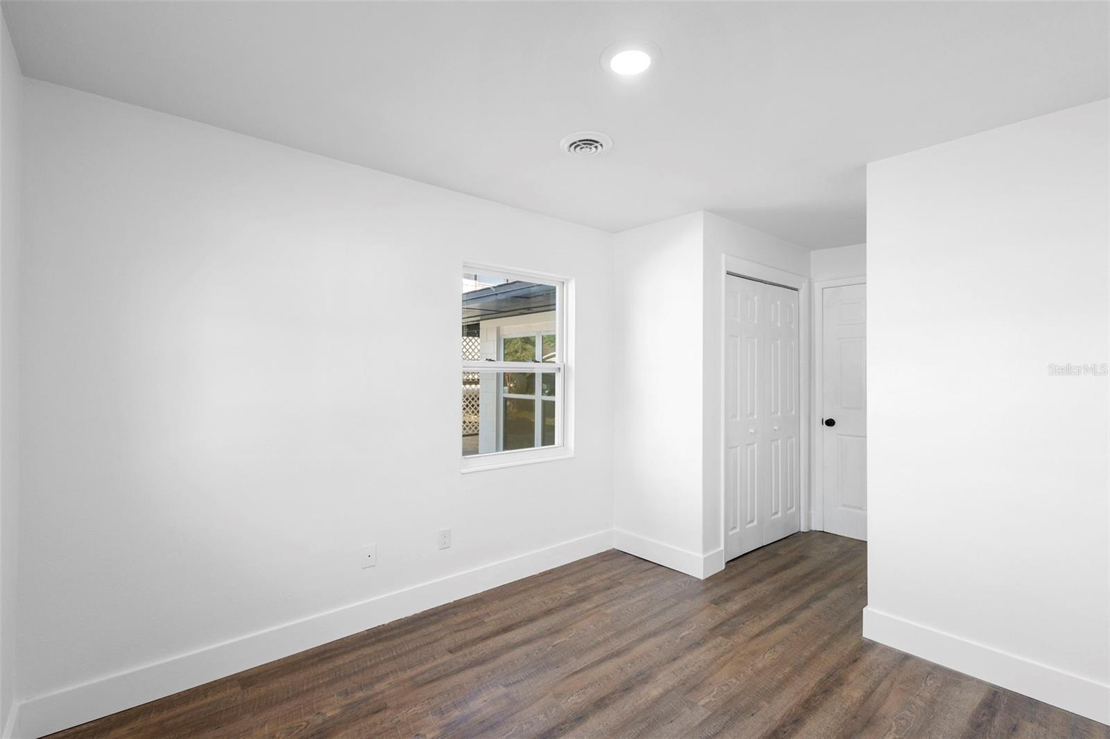 Image 25 of 41 For 55 Fairfax Avenue