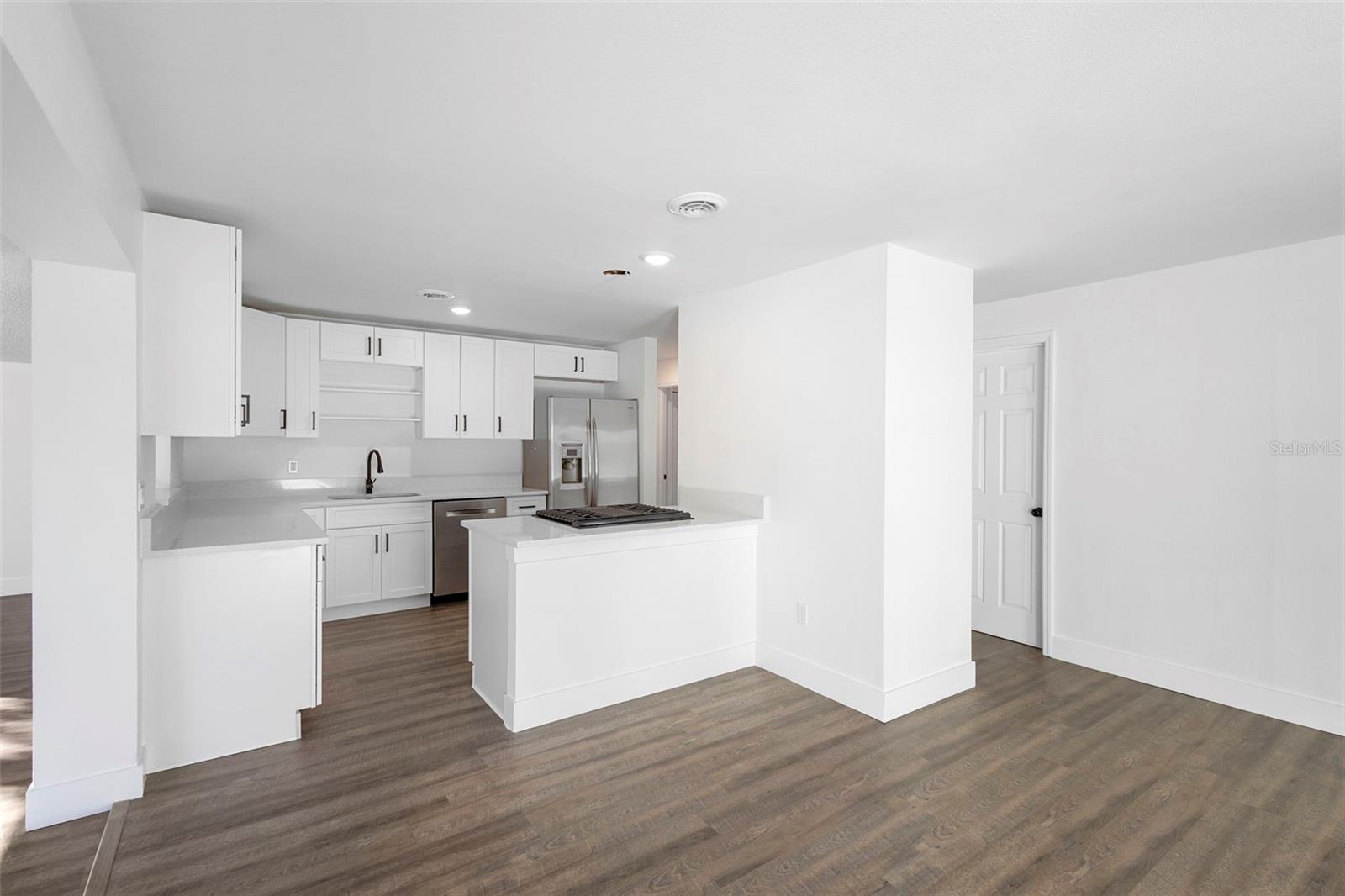 Image 6 of 41 For 55 Fairfax Avenue