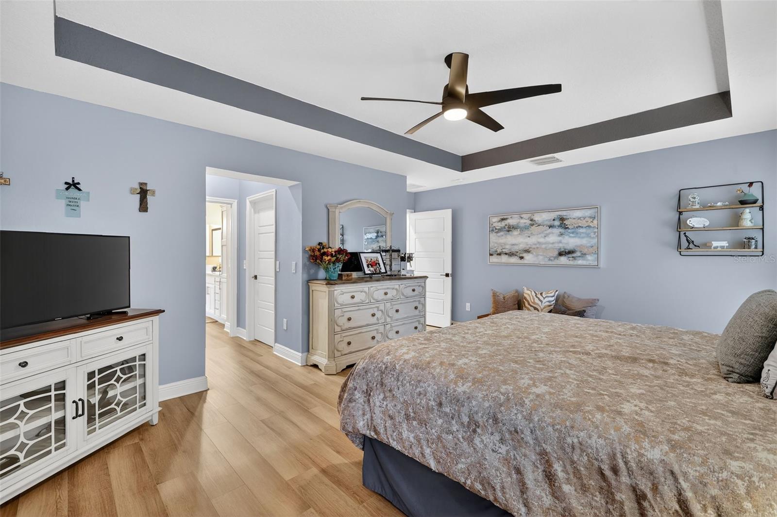 Image 17 of 36 For 7022 Minchew Circle