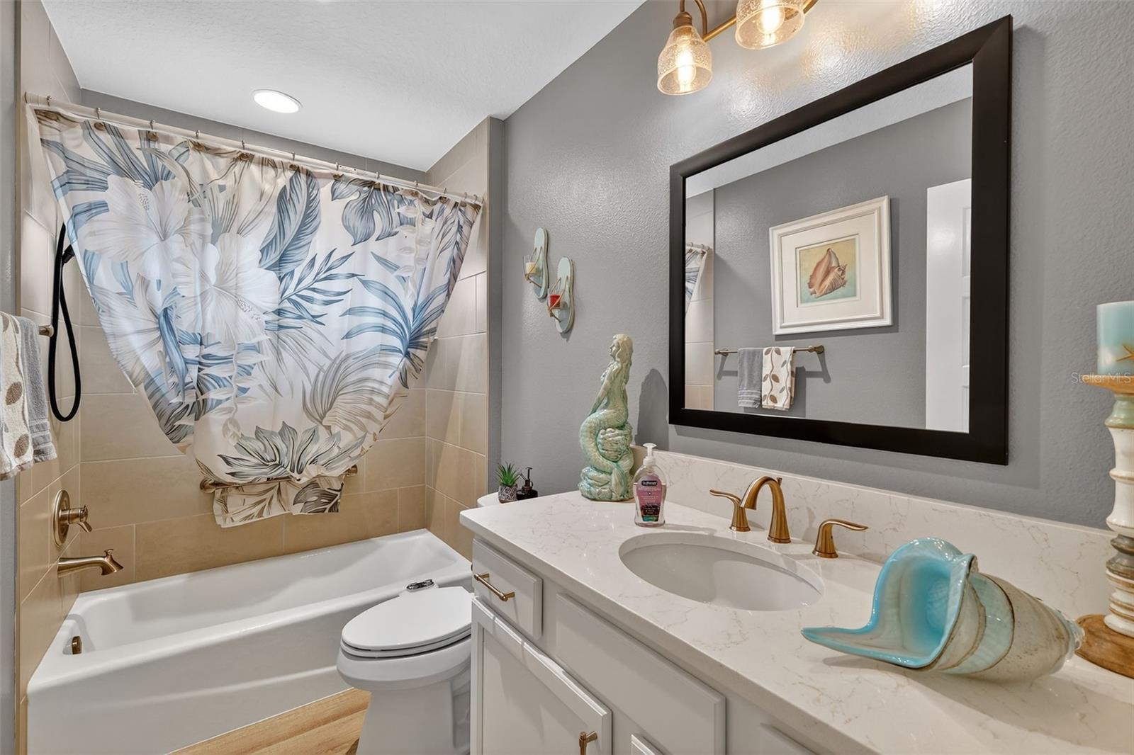 Image 23 of 36 For 7022 Minchew Circle