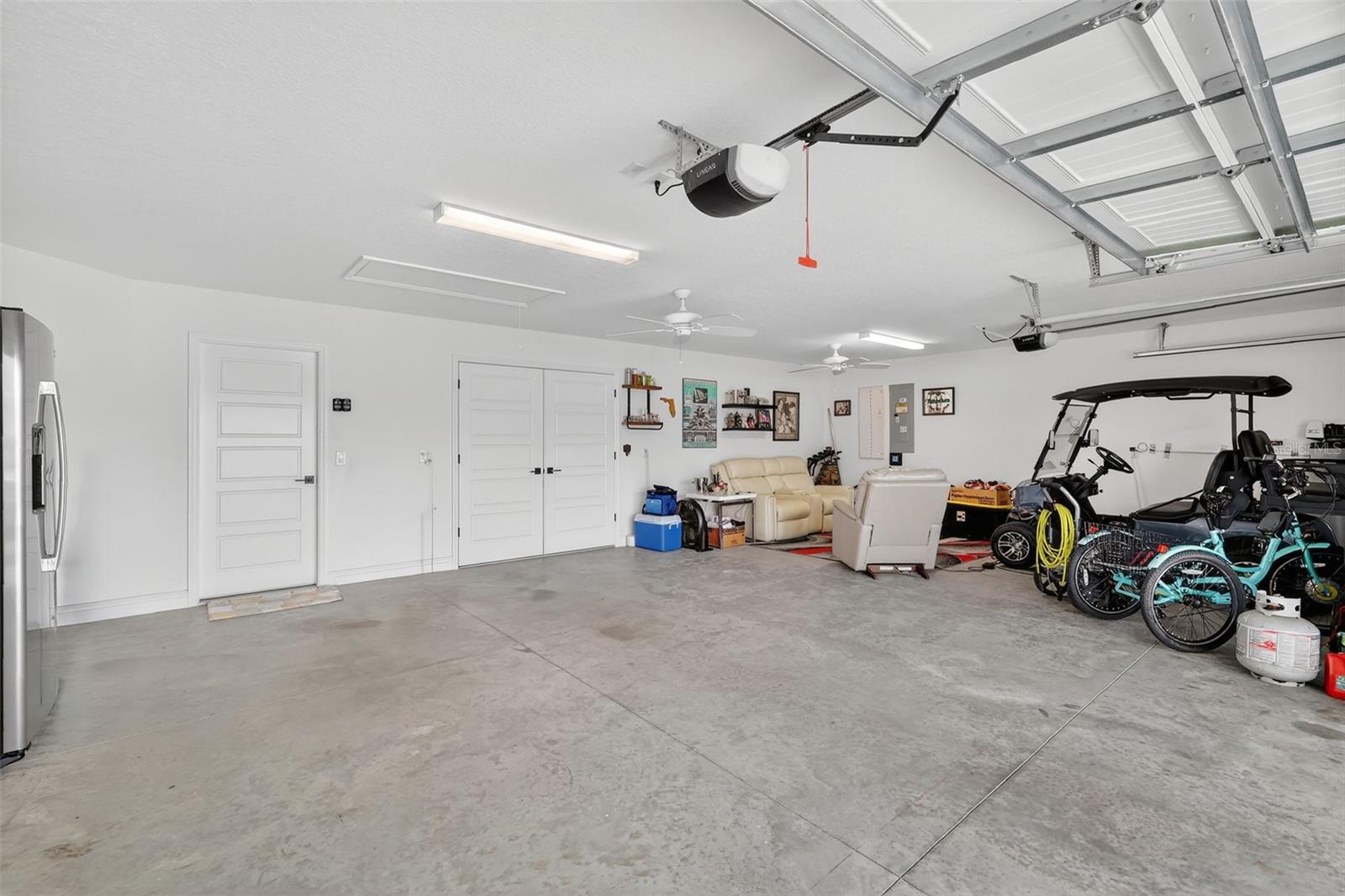 Image 27 of 36 For 7022 Minchew Circle