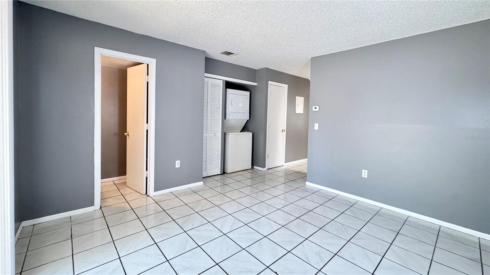 Image 10 of 23 For 5517 Decatur Street