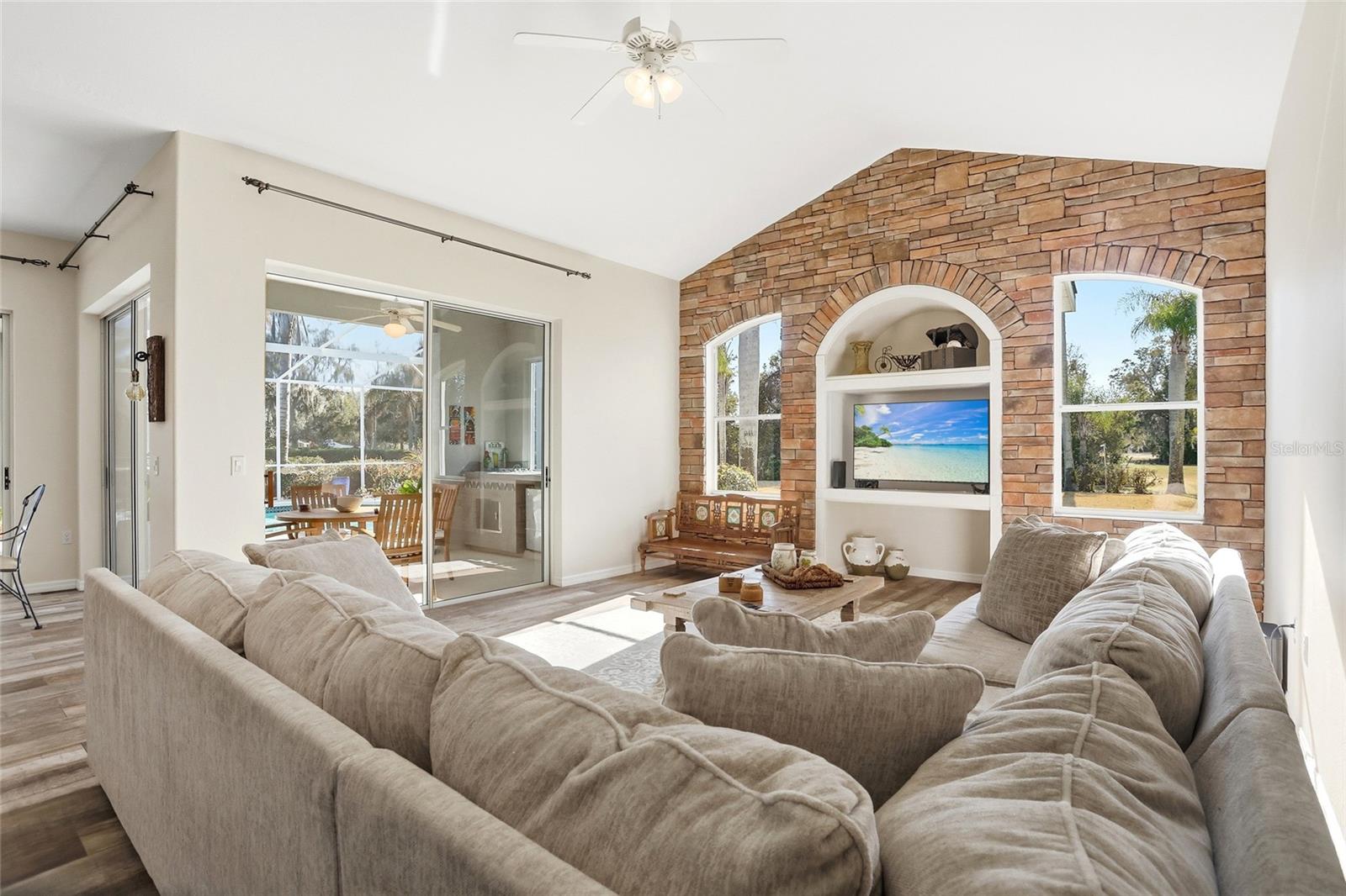 Image 20 of 59 For 483 Pine Meadow Drive