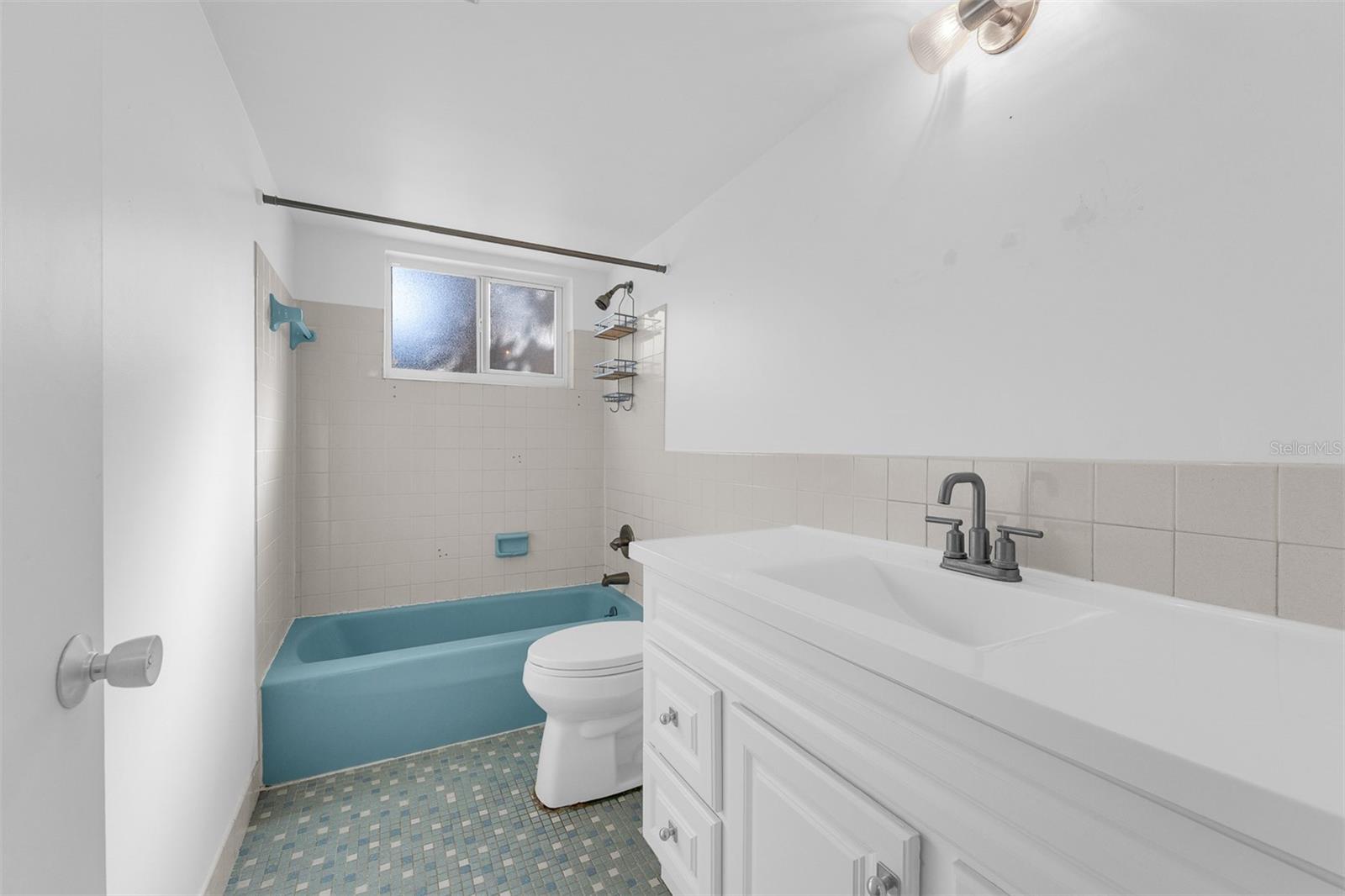 Image 15 of 34 For 1140 Orlando Avenue E2