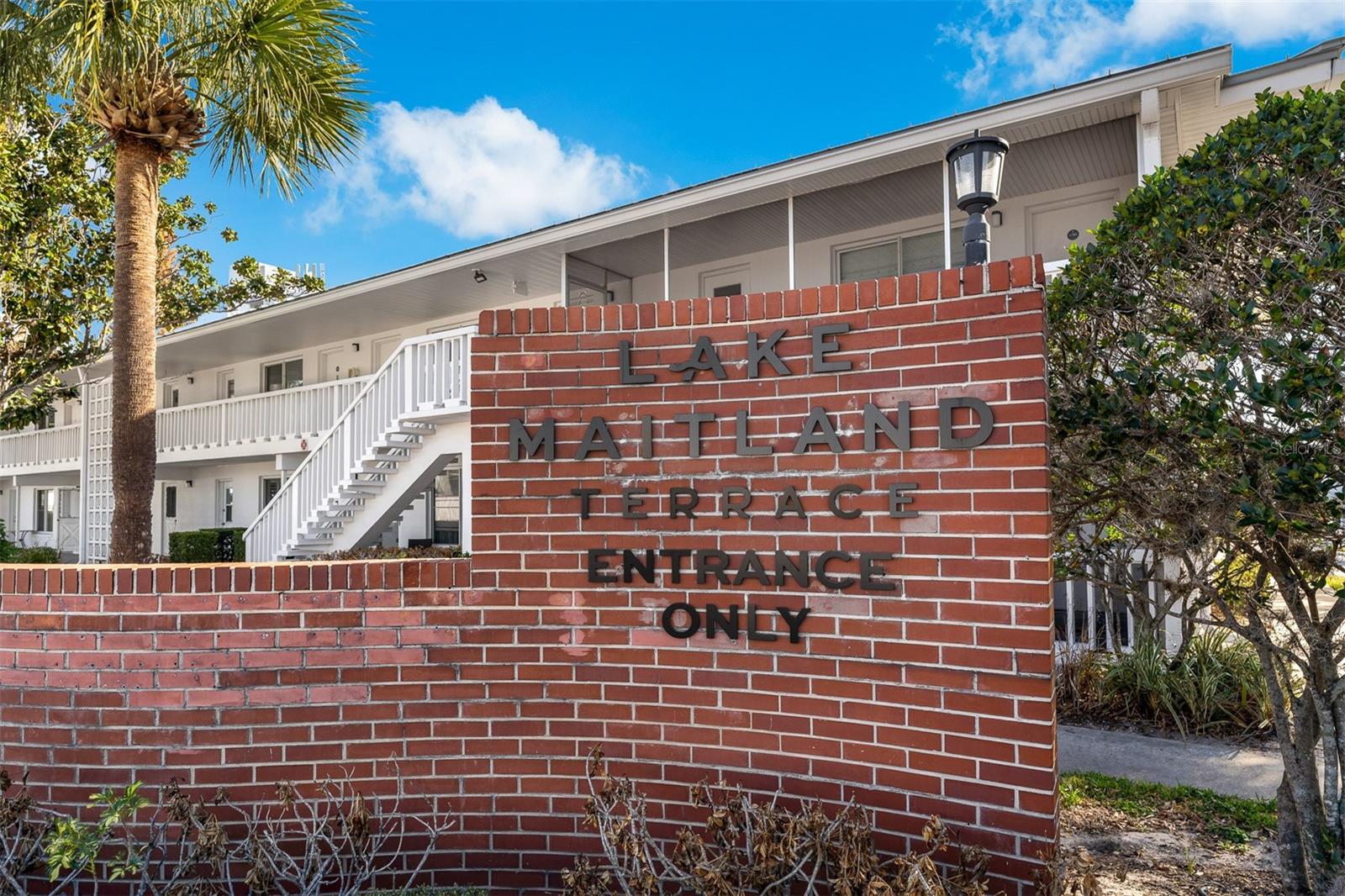 Image 3 of 34 For 1140 Orlando Avenue E2