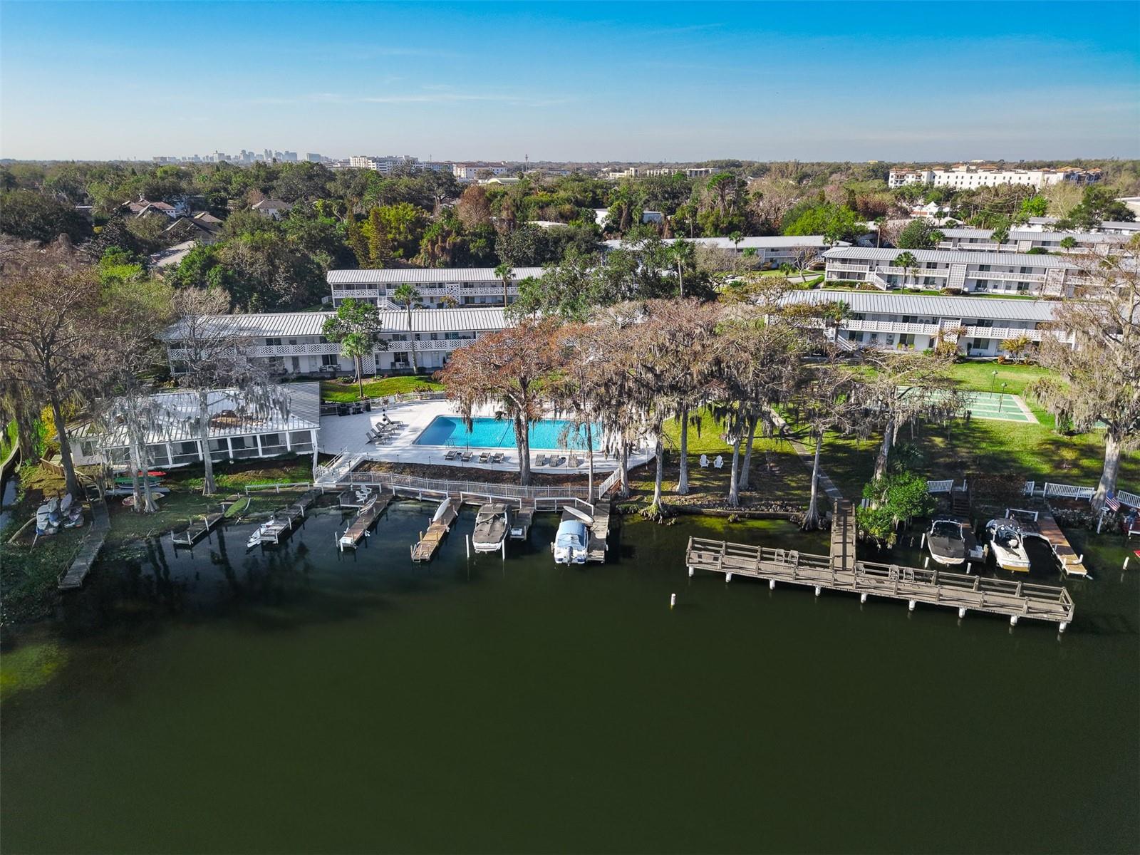 Image 32 of 34 For 1140 Orlando Avenue E2