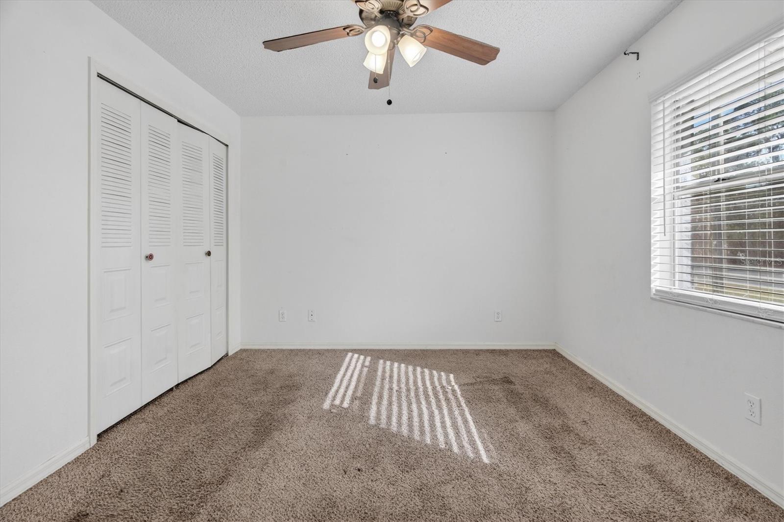 Image 13 of 26 For 126 Summer View Circle