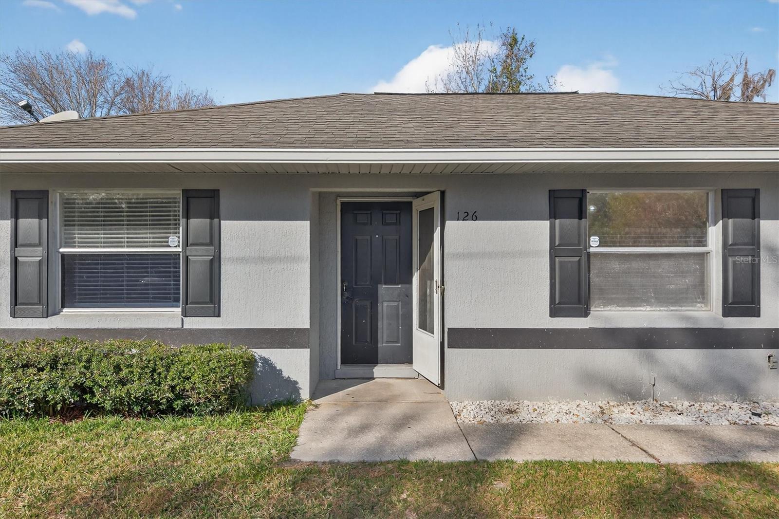 Image 4 of 26 For 126 Summer View Circle