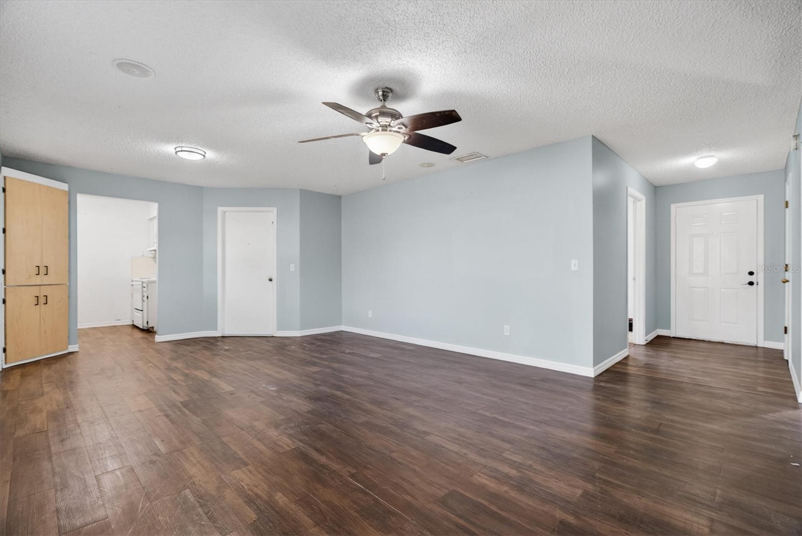 Image 5 of 26 For 126 Summer View Circle