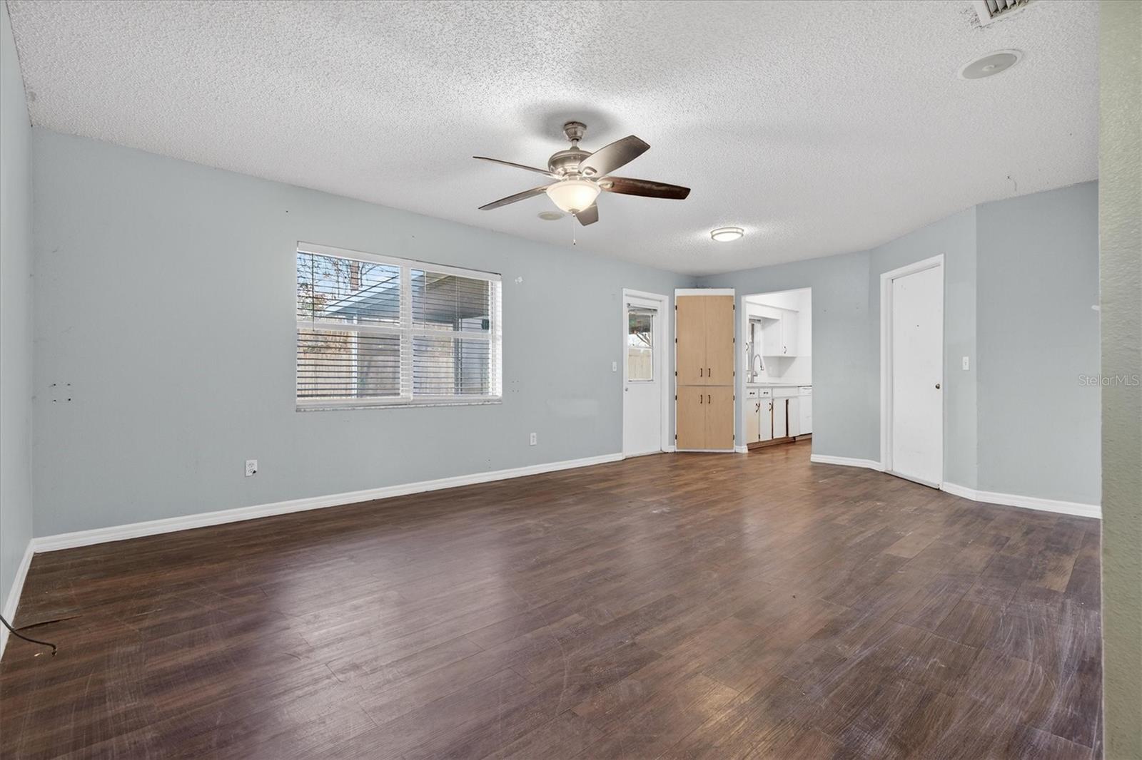 Image 7 of 26 For 126 Summer View Circle