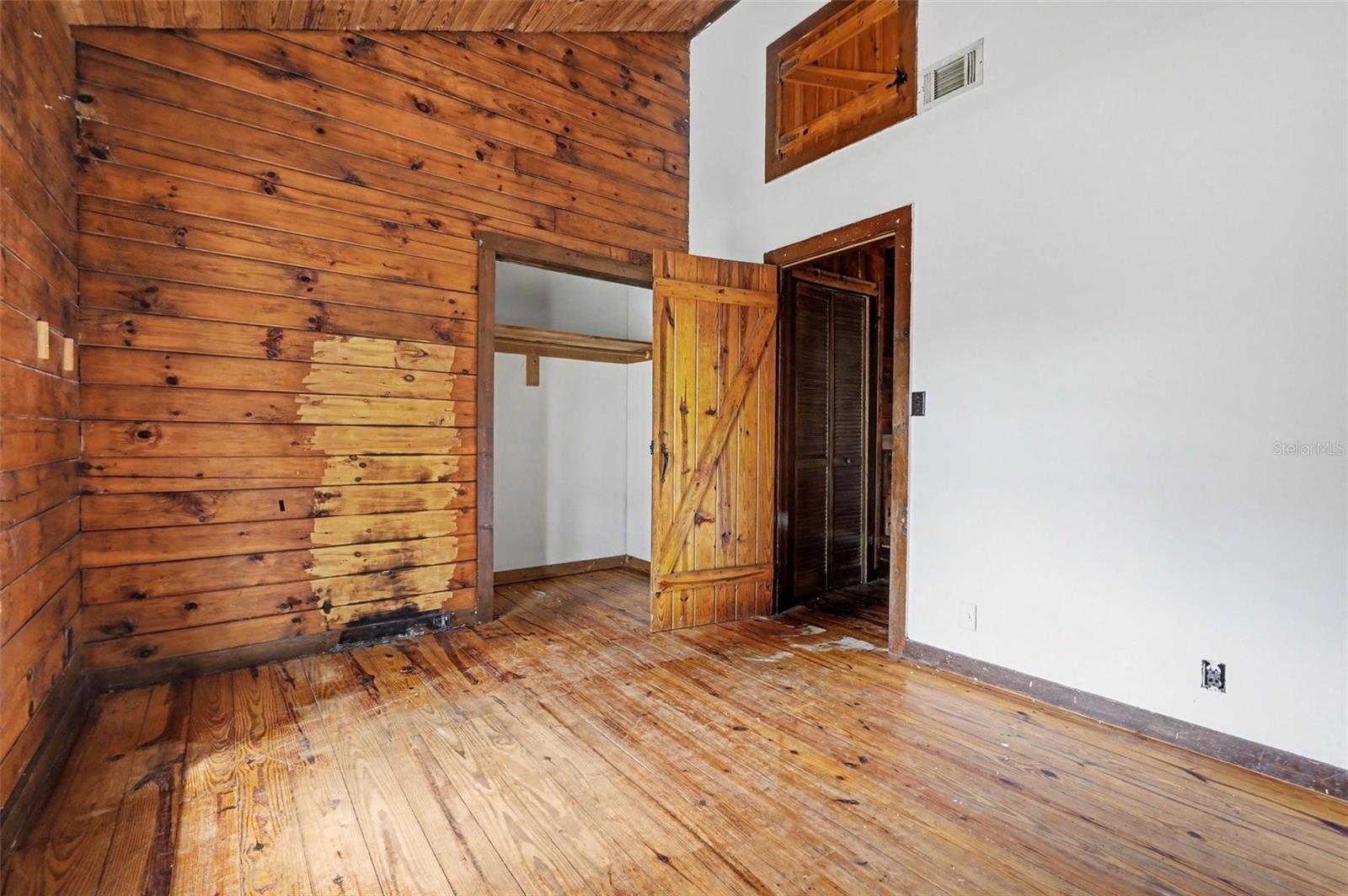 Image 29 of 71 For 4295 Lakeridge Drive