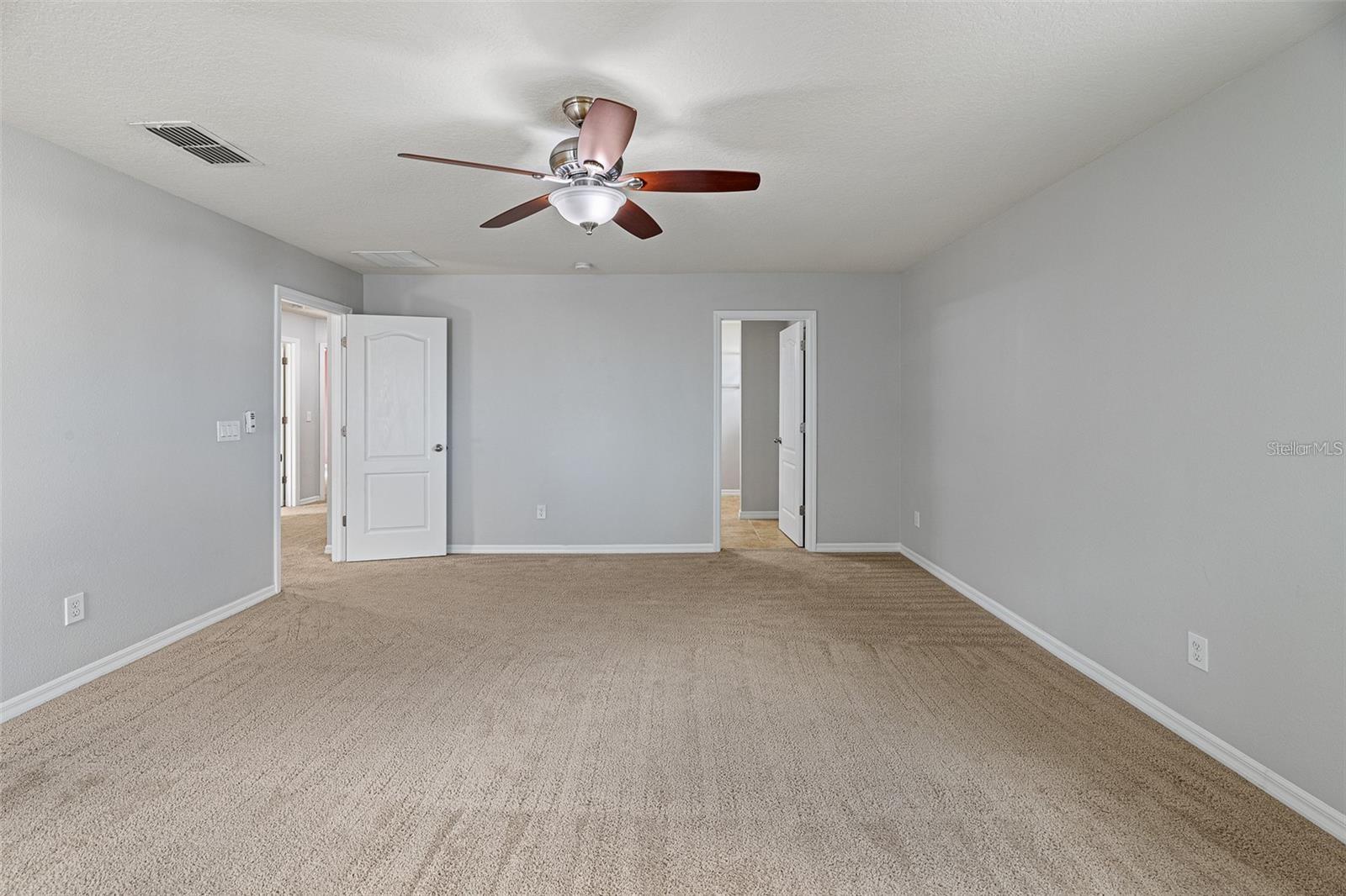 Image 12 of 19 For 6041 Town Center Boulevard