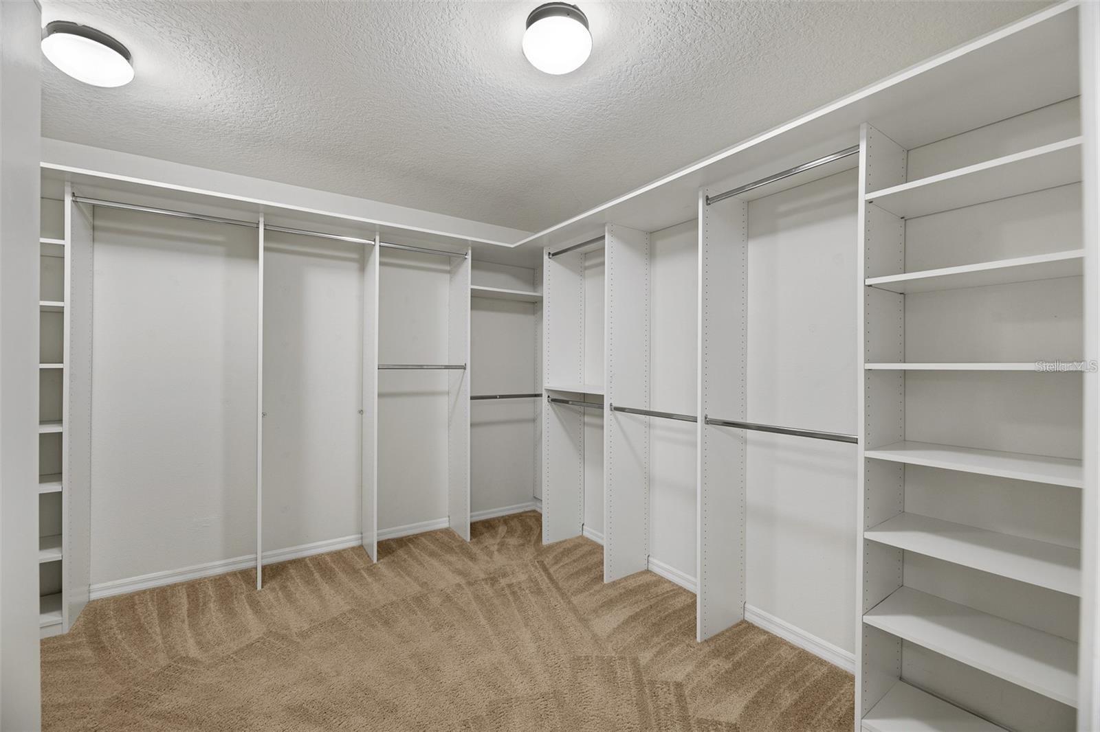 Image 13 of 19 For 6041 Town Center Boulevard