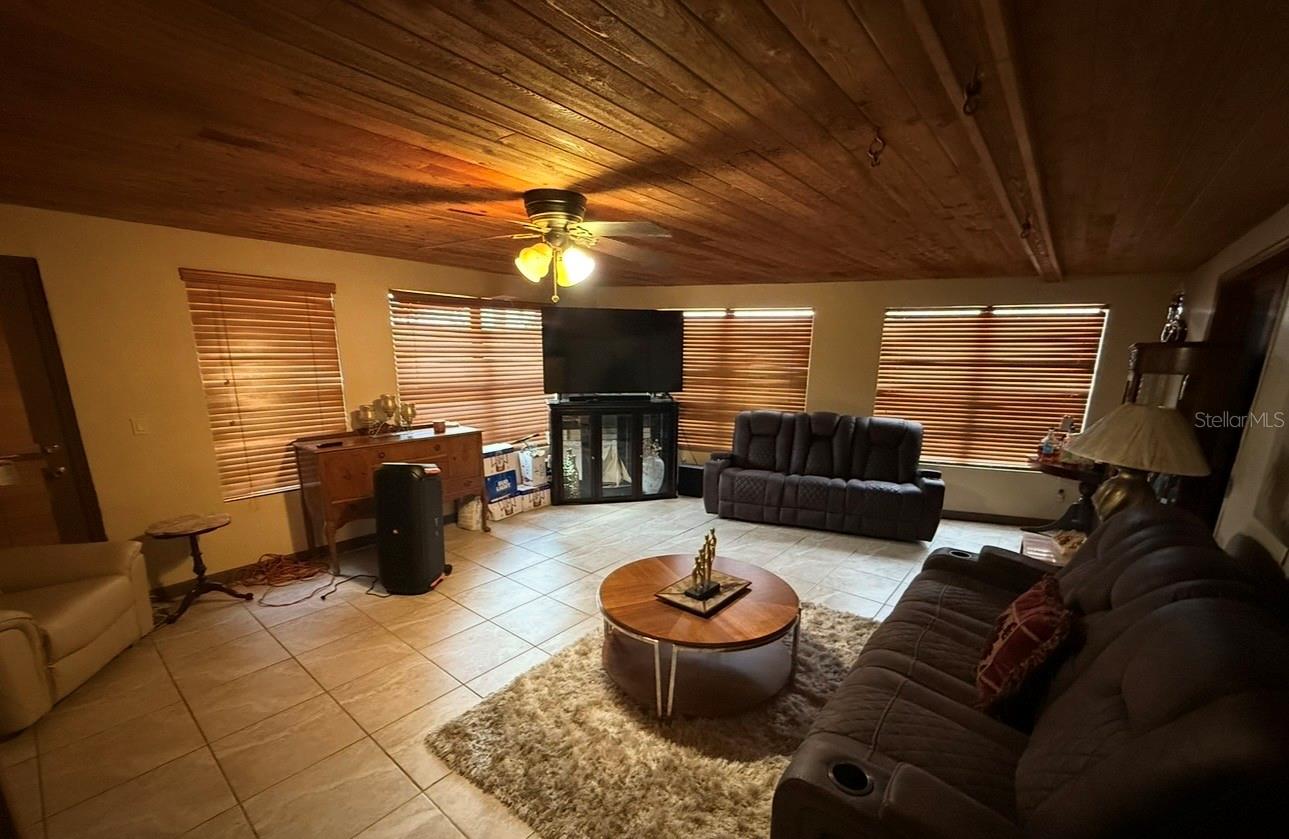 Image 13 of 21 For 5720 Padgett Circle