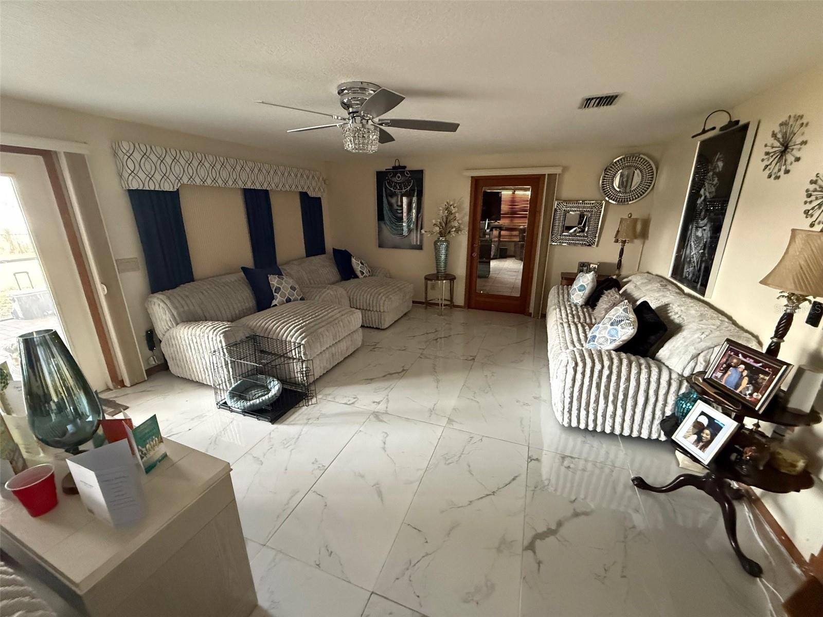 Image 7 of 21 For 5720 Padgett Circle