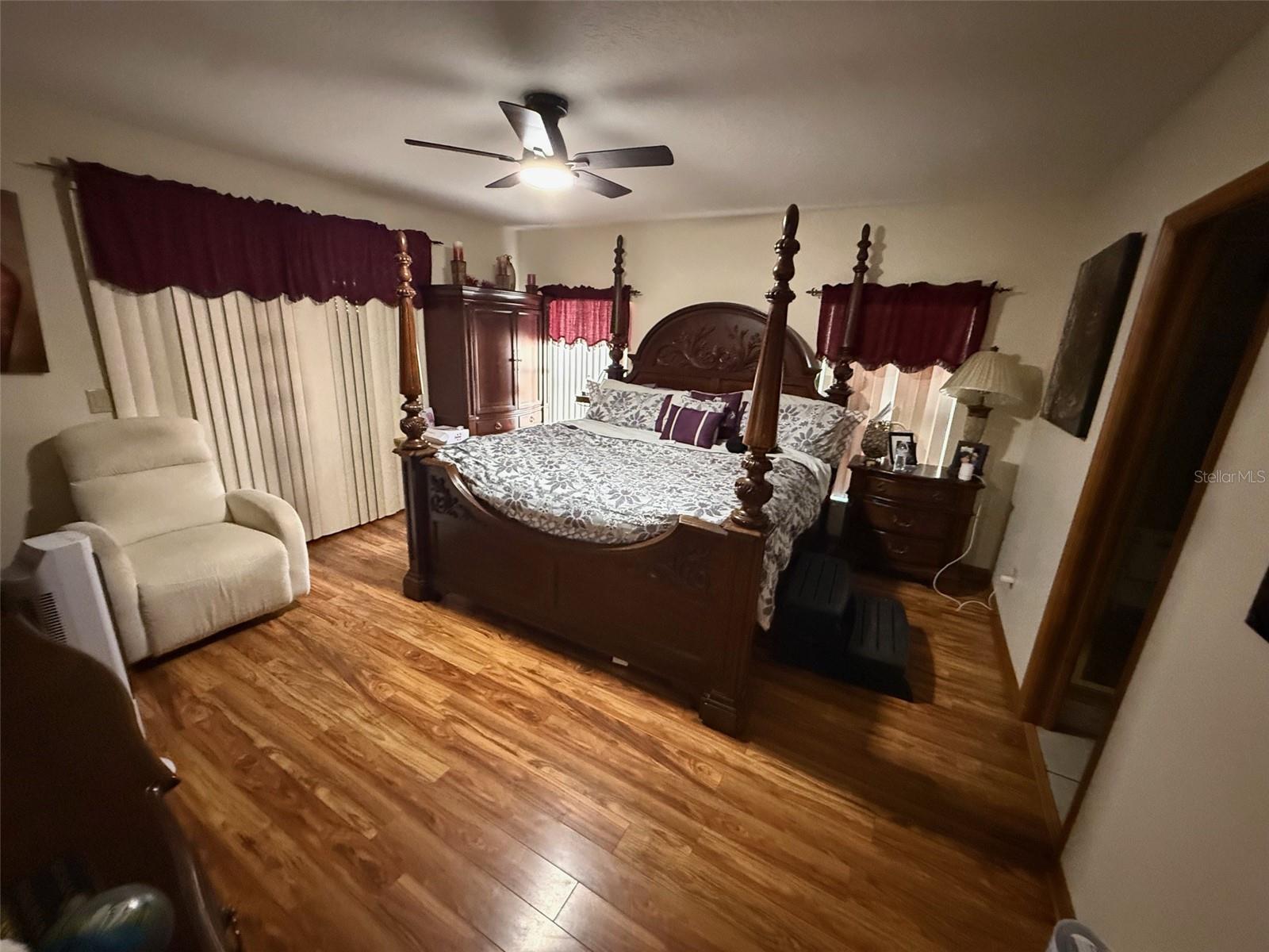 Image 8 of 21 For 5720 Padgett Circle