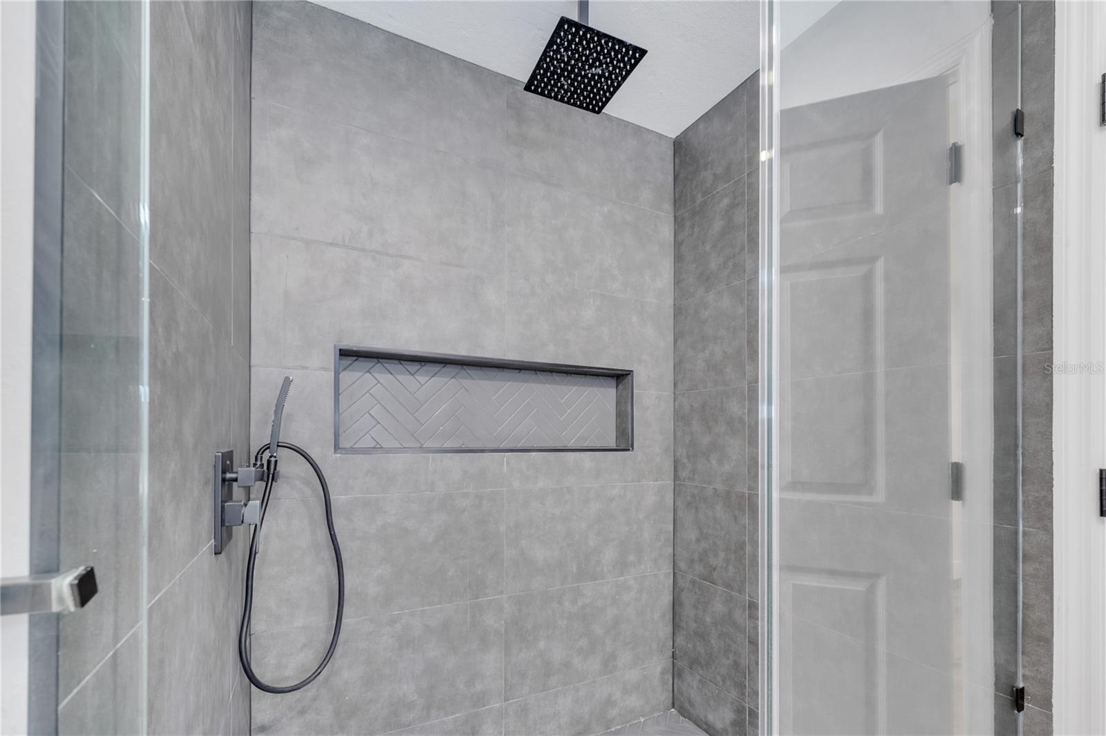 Image 23 of 30 For 6593 Queens Borough Avenue 202