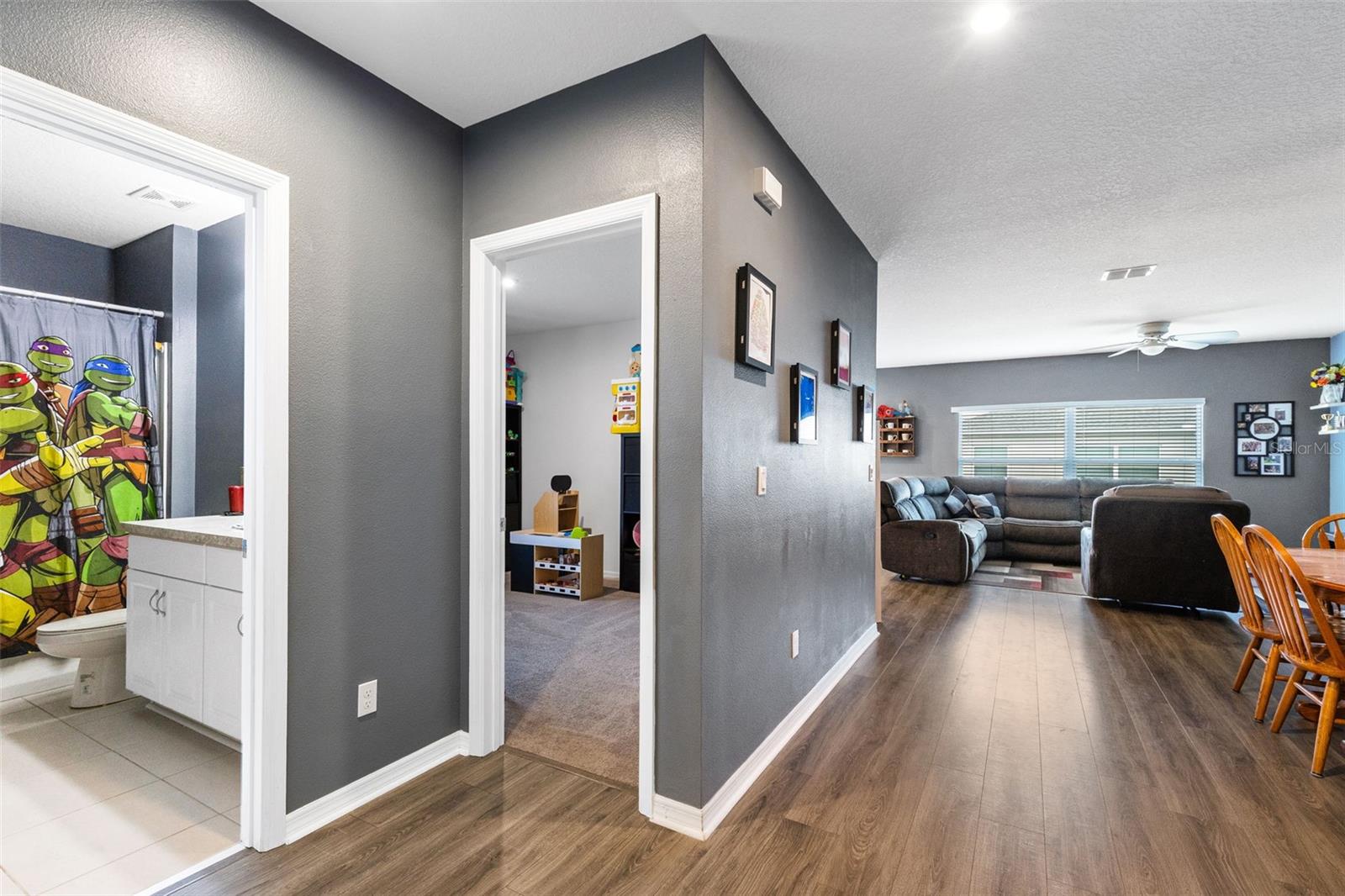 Image 16 of 26 For 3951 Fescue Street