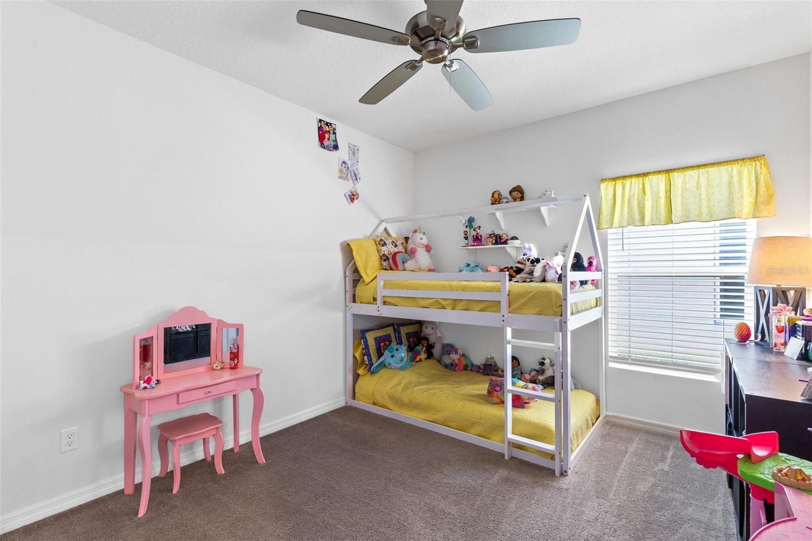 Image 19 of 26 For 3951 Fescue Street