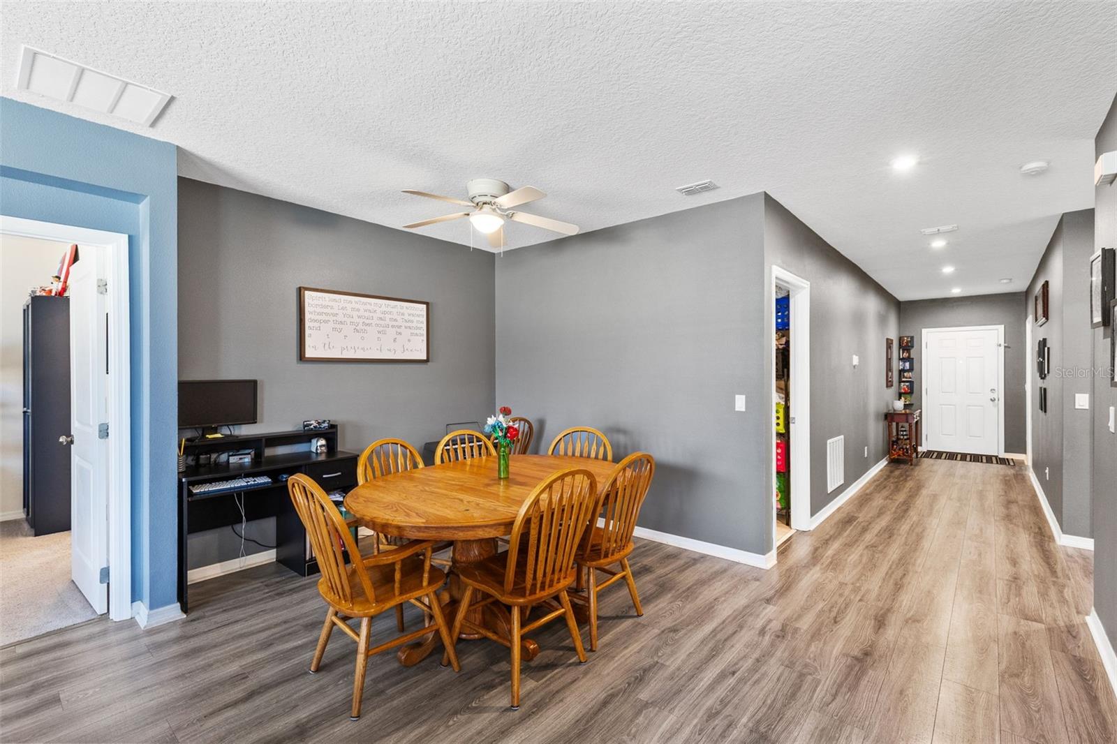 Image 3 of 26 For 3951 Fescue Street