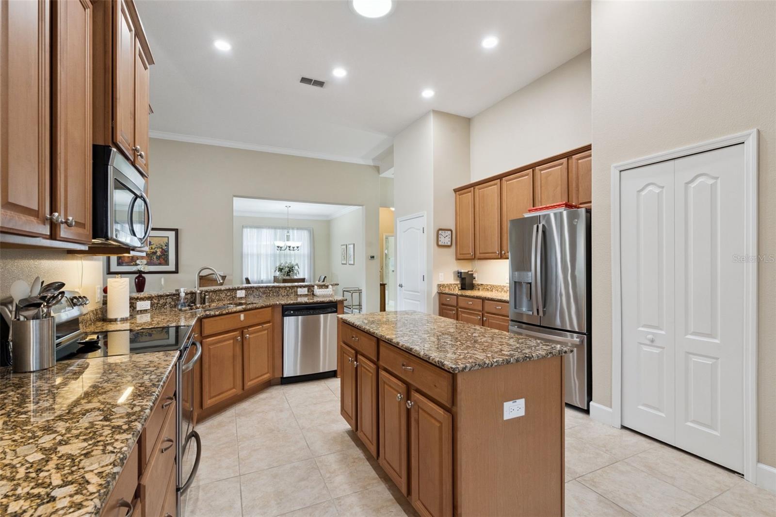 Image 16 of 47 For 3282 Saloman Lane