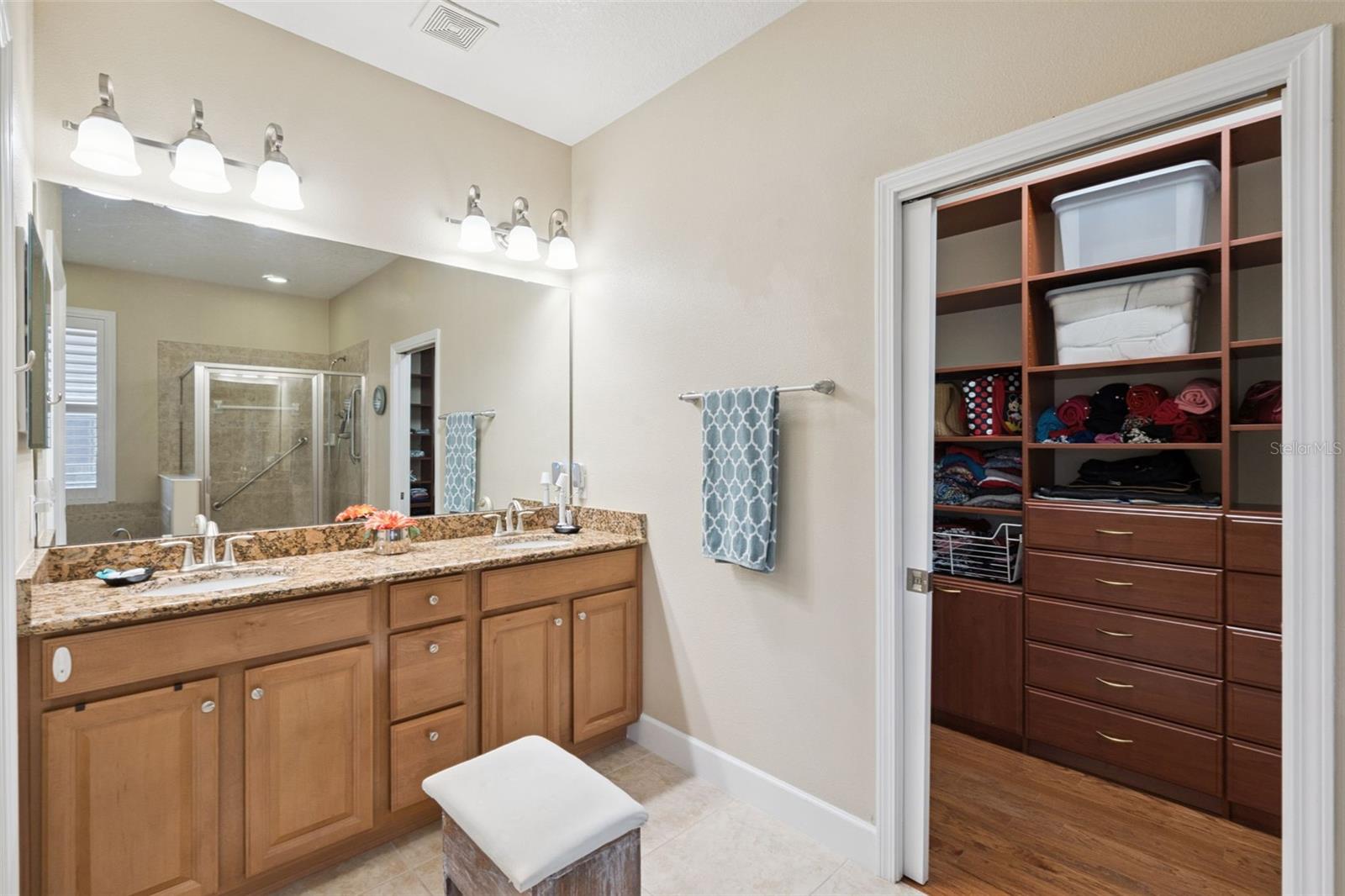 Image 27 of 47 For 3282 Saloman Lane