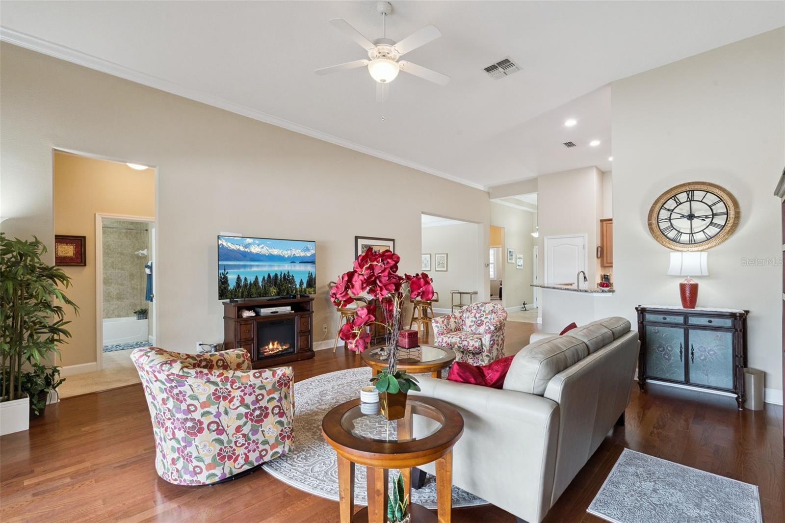 Image 9 of 47 For 3282 Saloman Lane