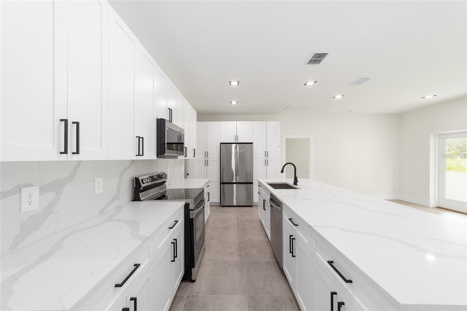 Image 14 of 47 For 4362 159th Court