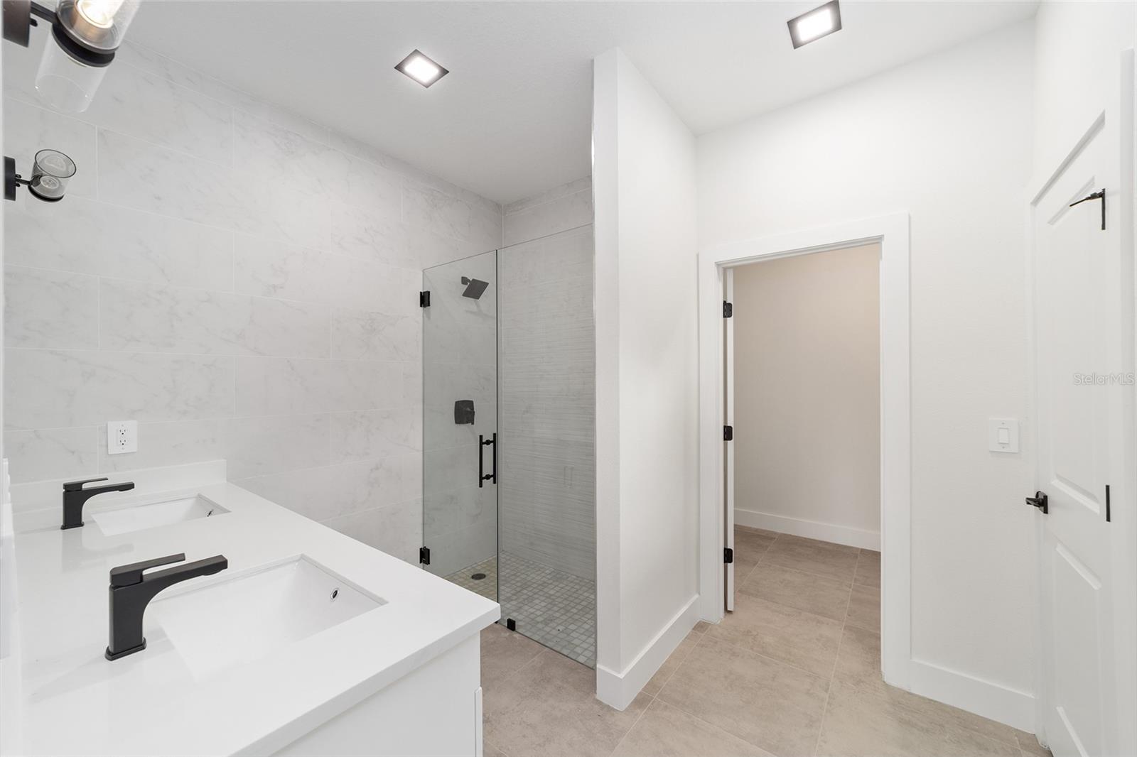 Image 18 of 47 For 4362 159th Court