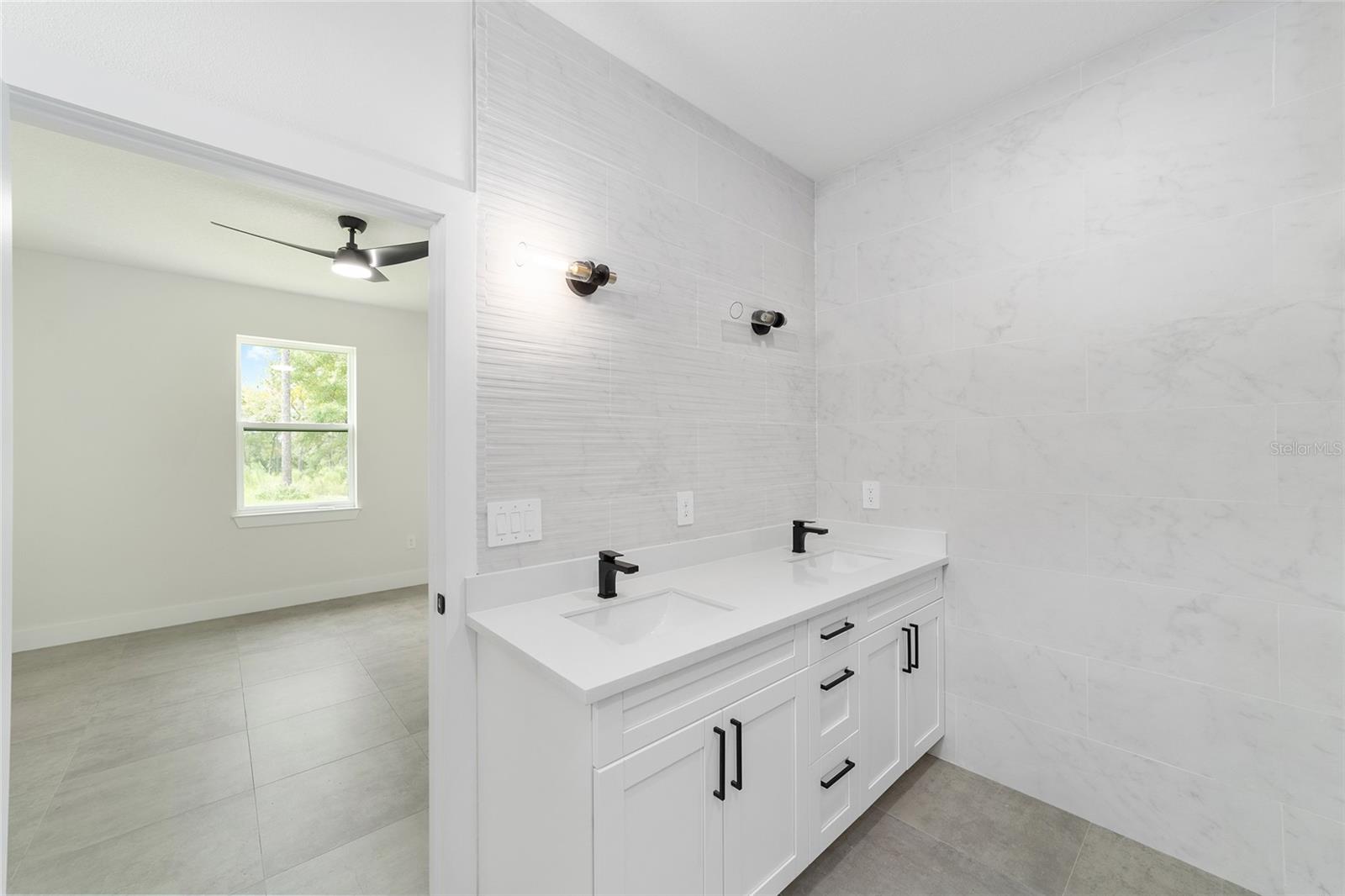 Image 19 of 47 For 4362 159th Court