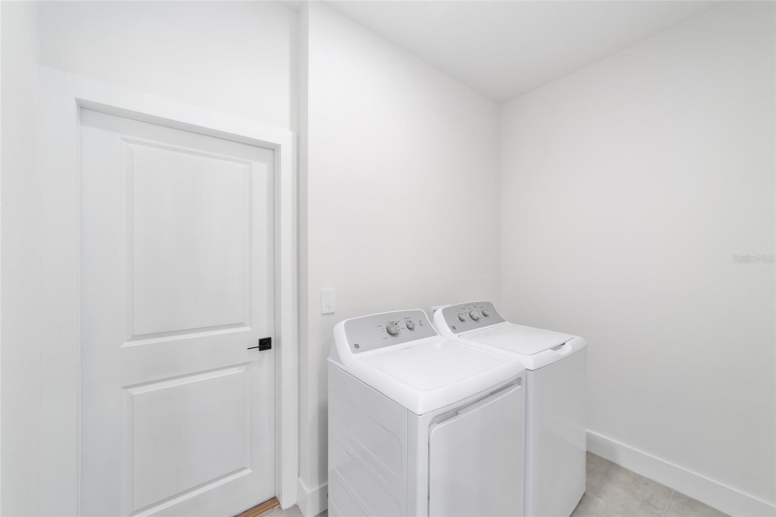 Image 30 of 47 For 4362 159th Court