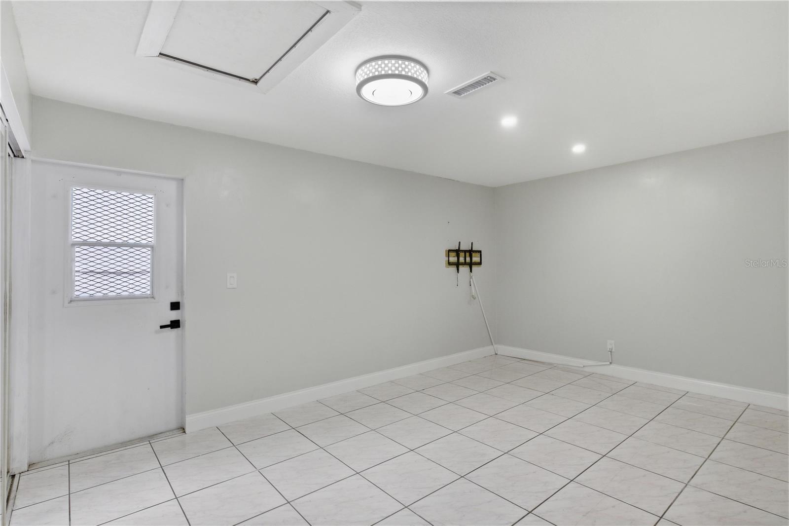 Image 15 of 18 For 1527 Brookebridge Drive