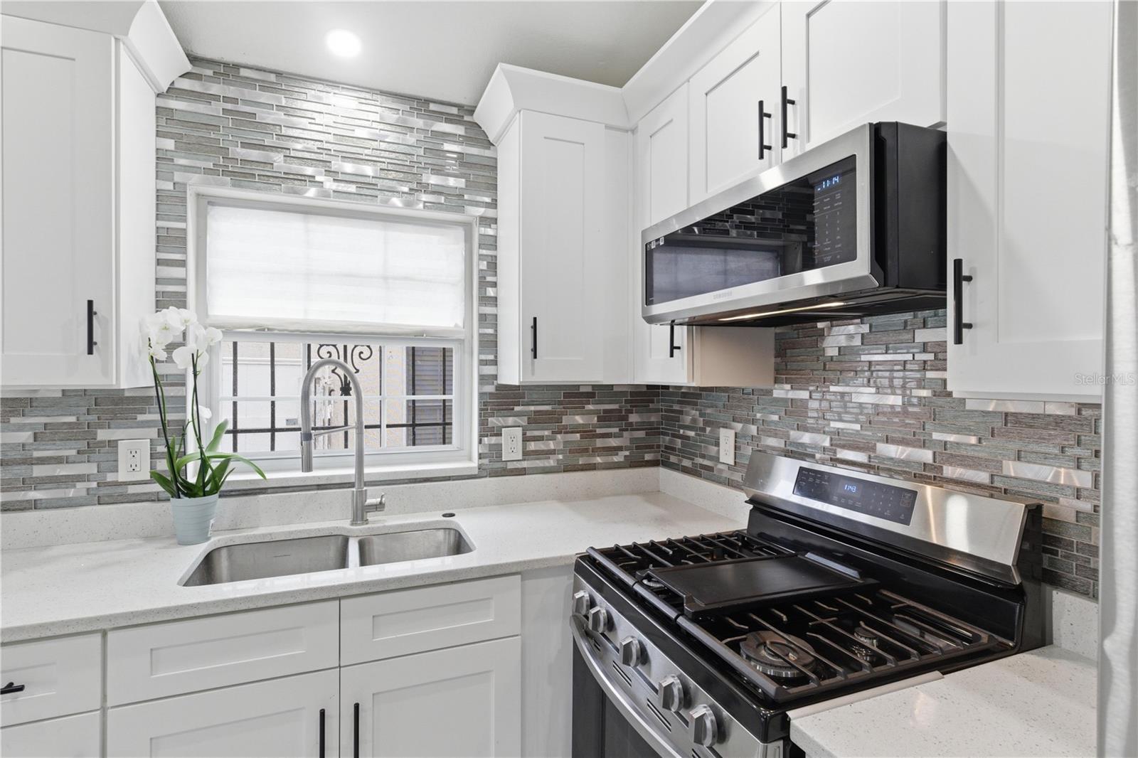 Image 7 of 18 For 1527 Brookebridge Drive