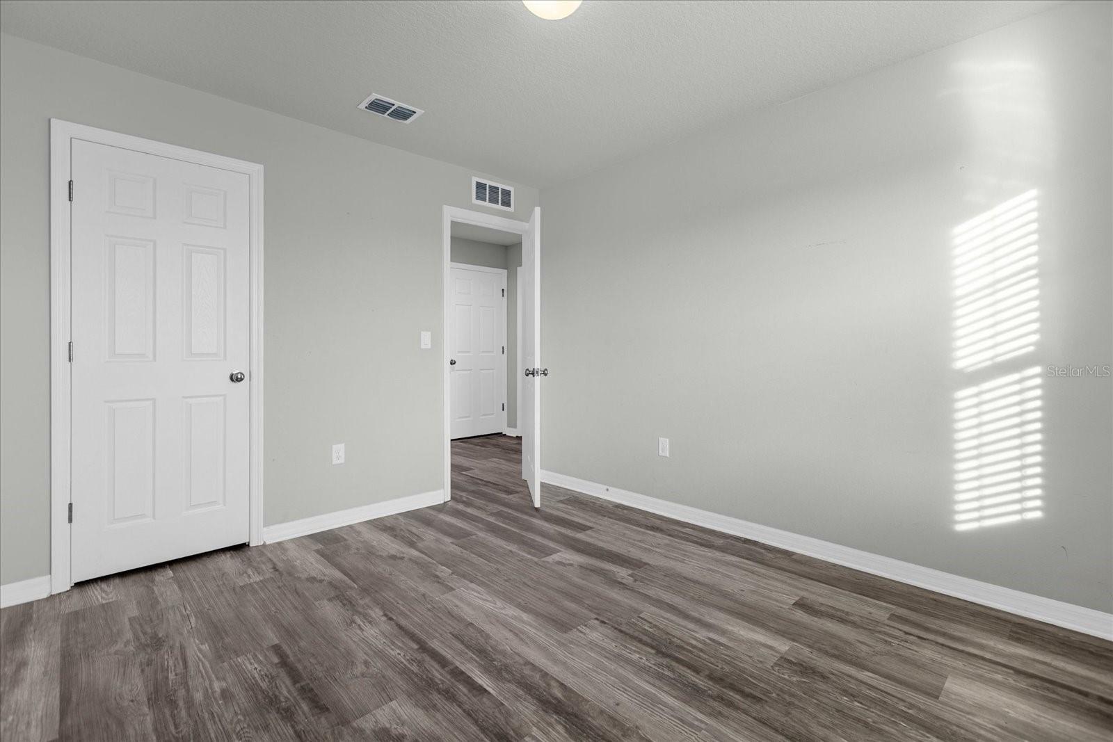 Image 17 of 27 For 3504 Southern Cross Loop