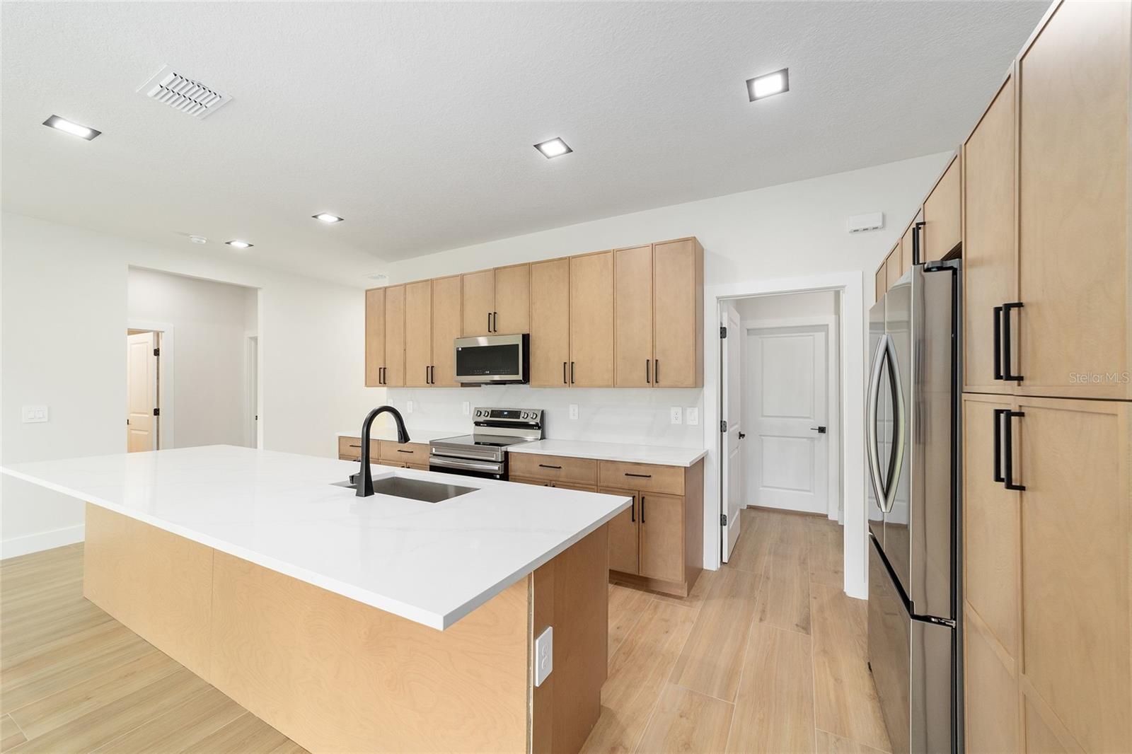 Image 14 of 52 For 4380 159th Court