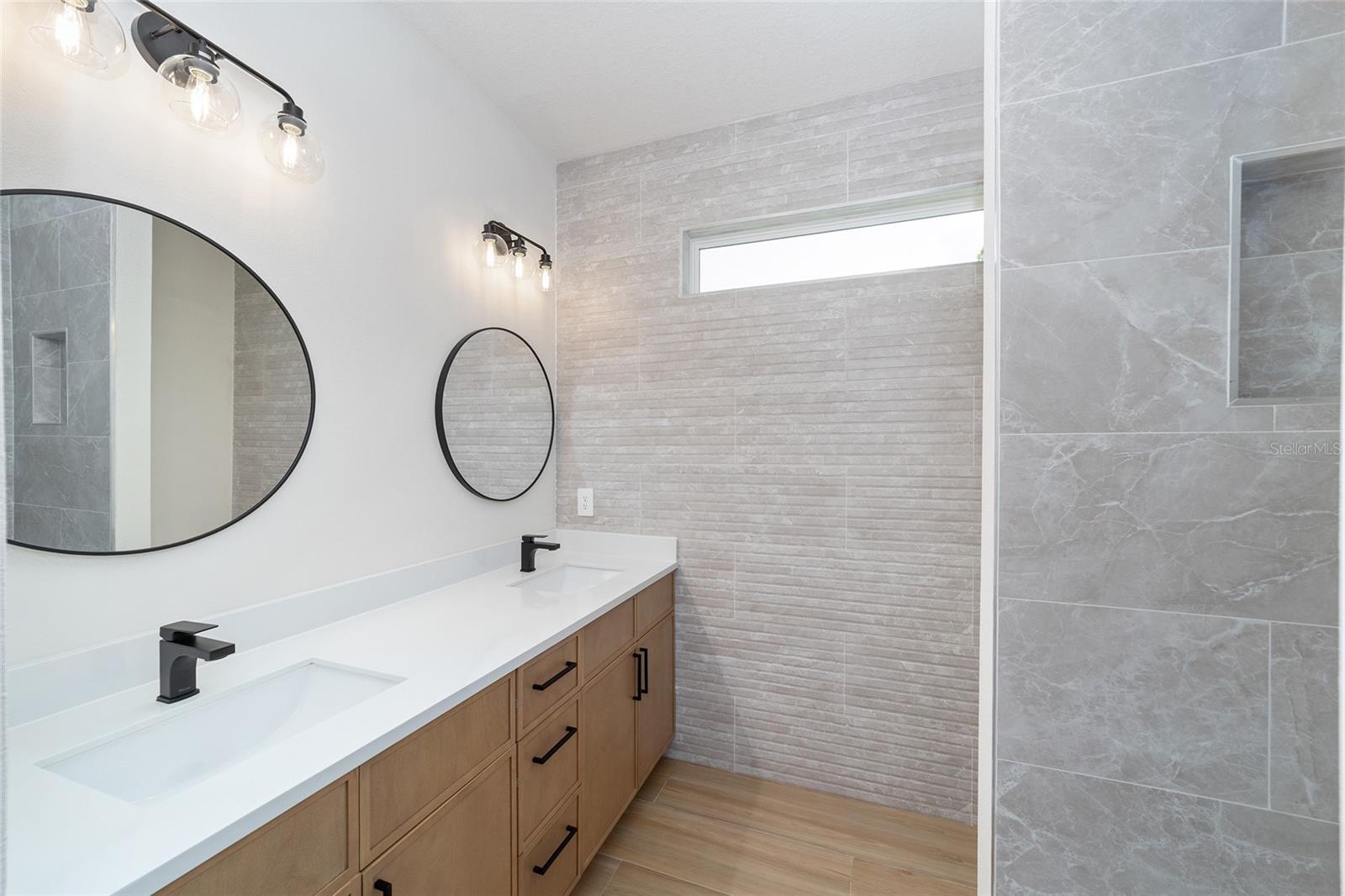 Image 25 of 52 For 4380 159th Court