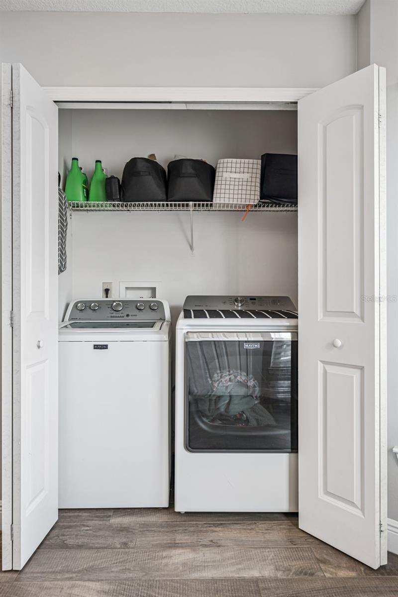 Image 23 of 33 For 552 Shadow Glenn Place