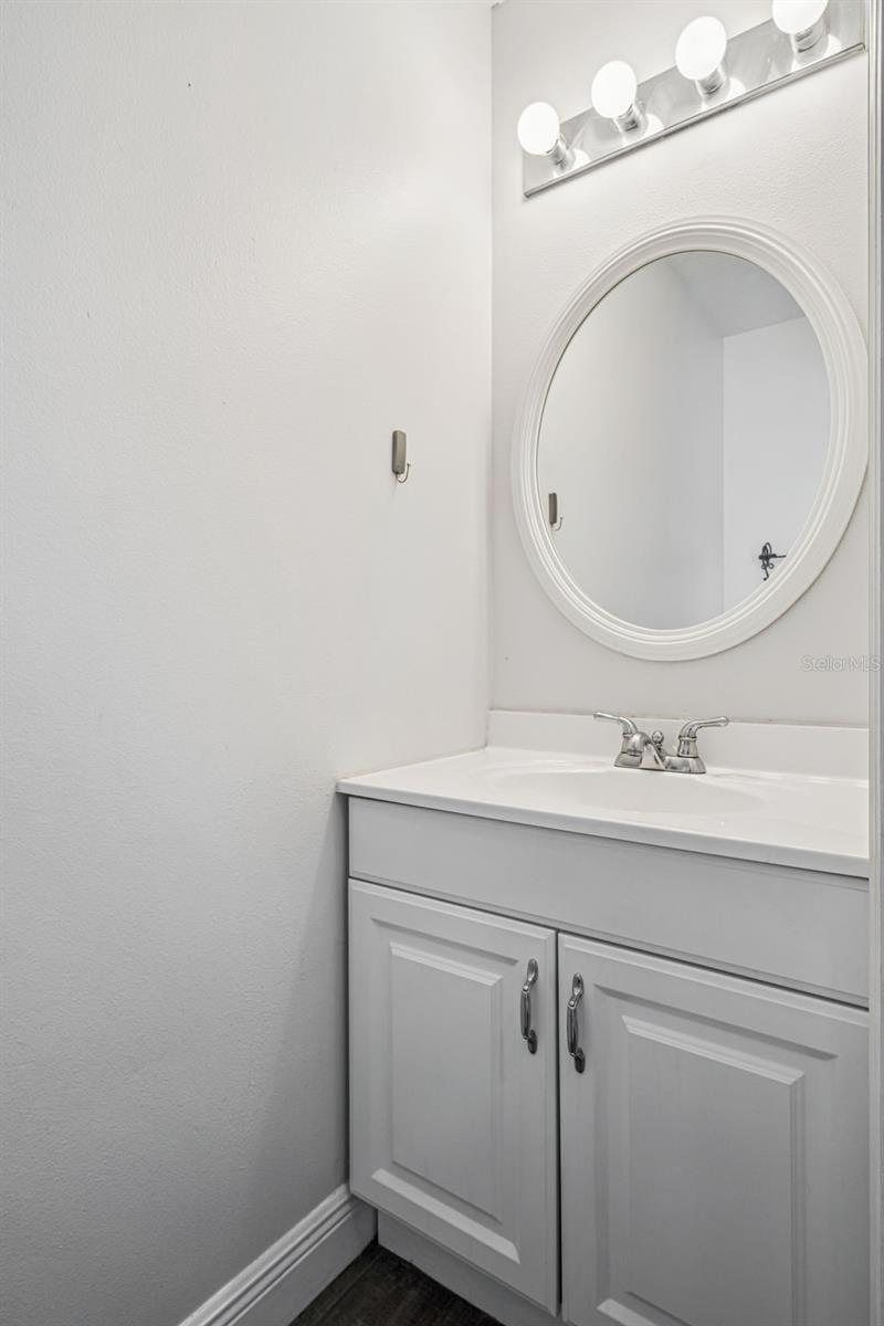 Image 24 of 33 For 552 Shadow Glenn Place