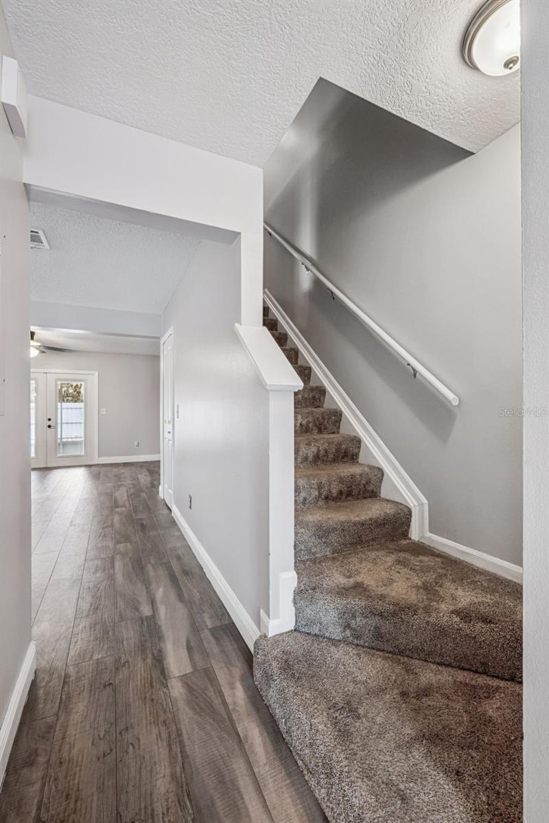 Image 3 of 33 For 552 Shadow Glenn Place