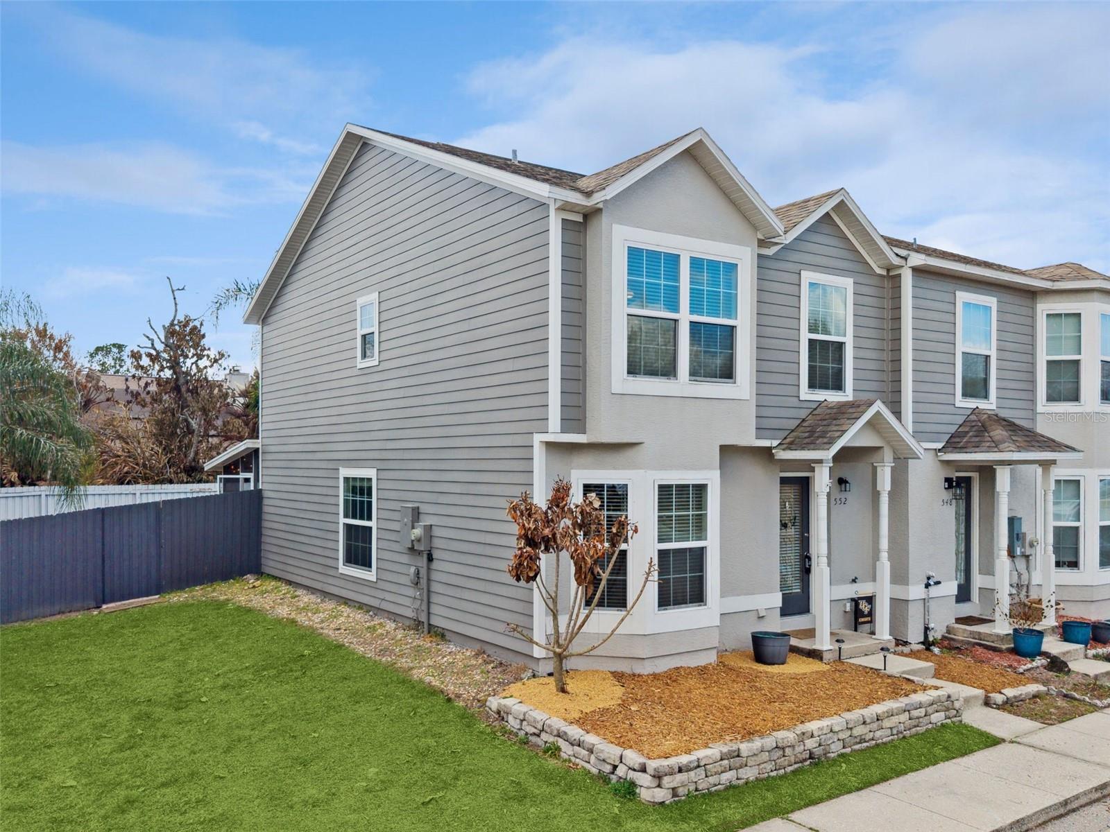 Image 32 of 33 For 552 Shadow Glenn Place