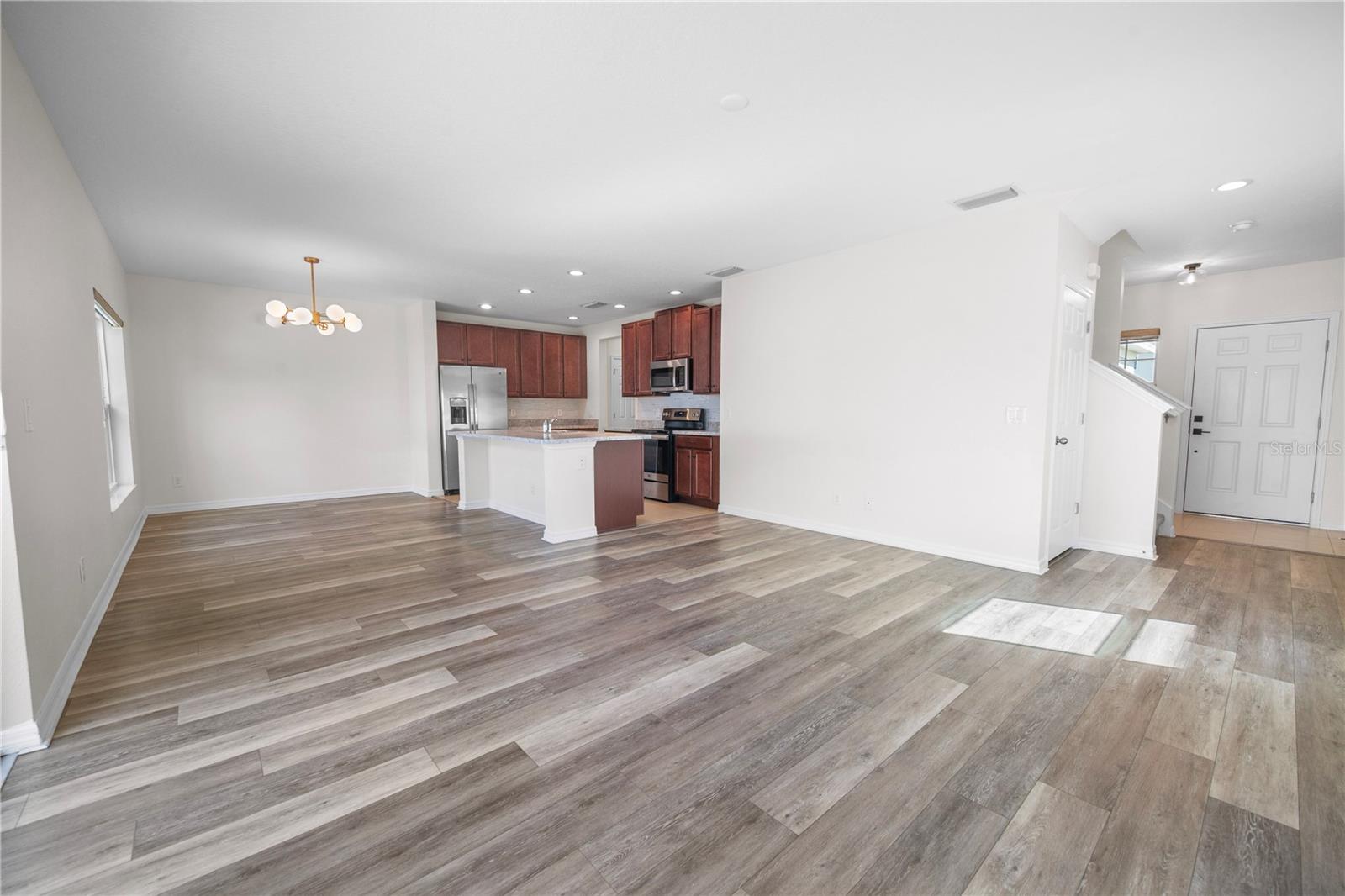 Image 10 of 46 For 922 Anna Place