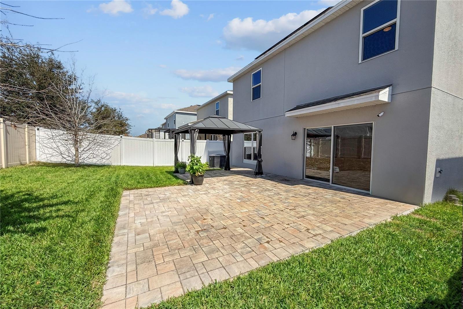 Image 23 of 46 For 922 Anna Place