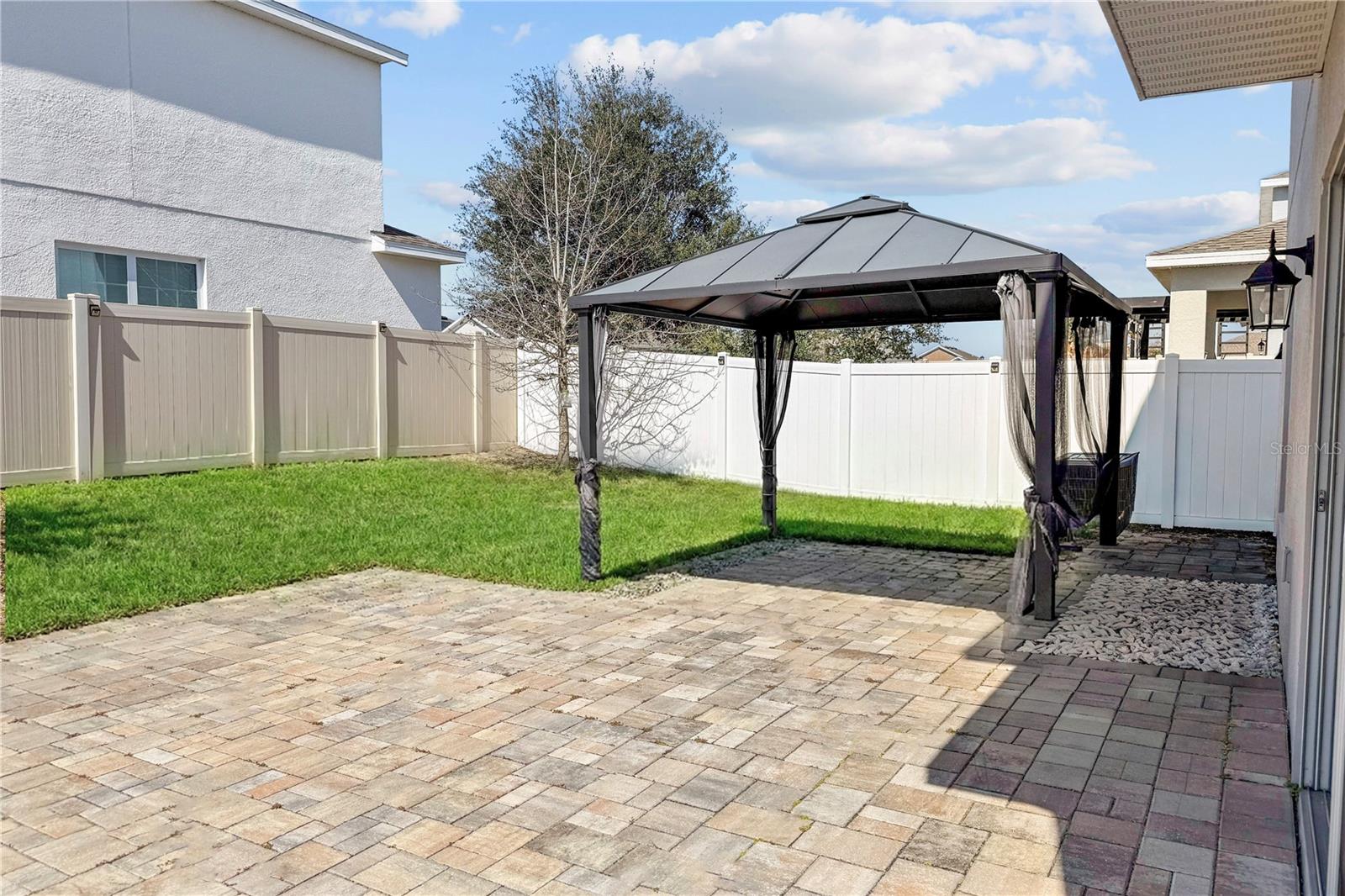 Image 24 of 46 For 922 Anna Place