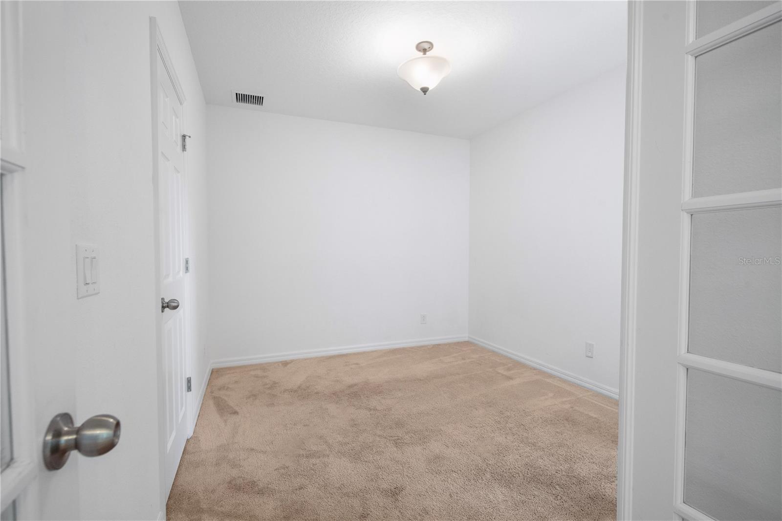 Image 8 of 46 For 922 Anna Place