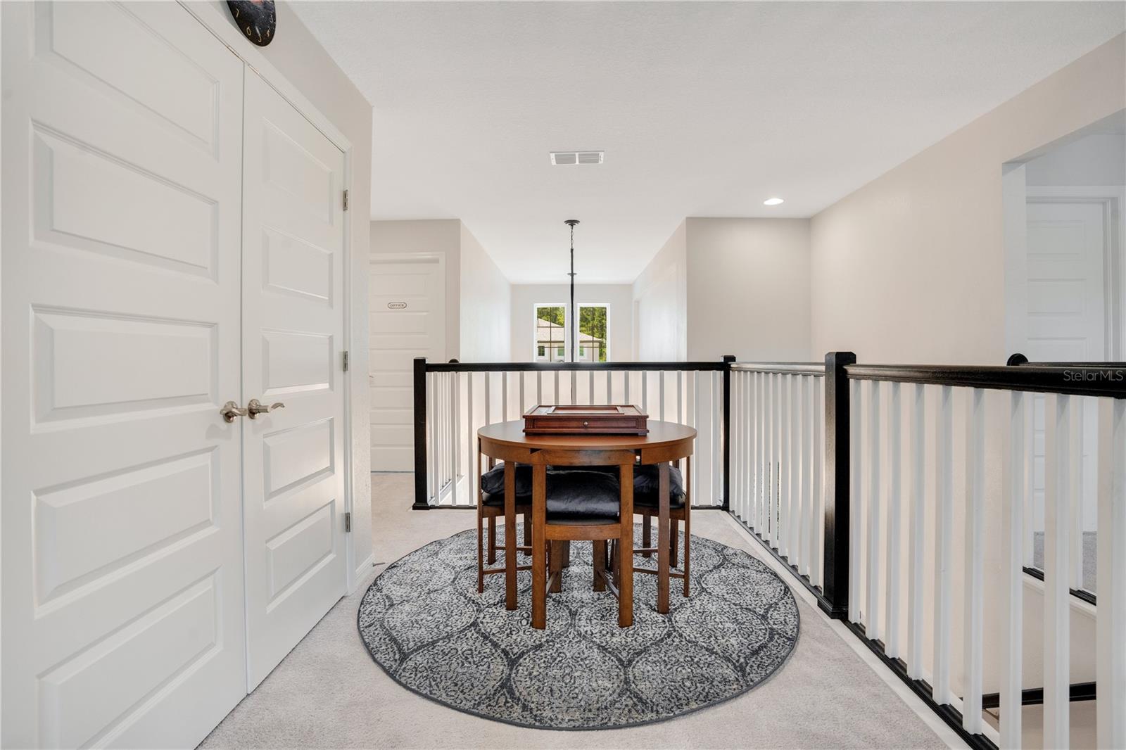 Image 31 of 99 For 19335 Eagle Creek Lane