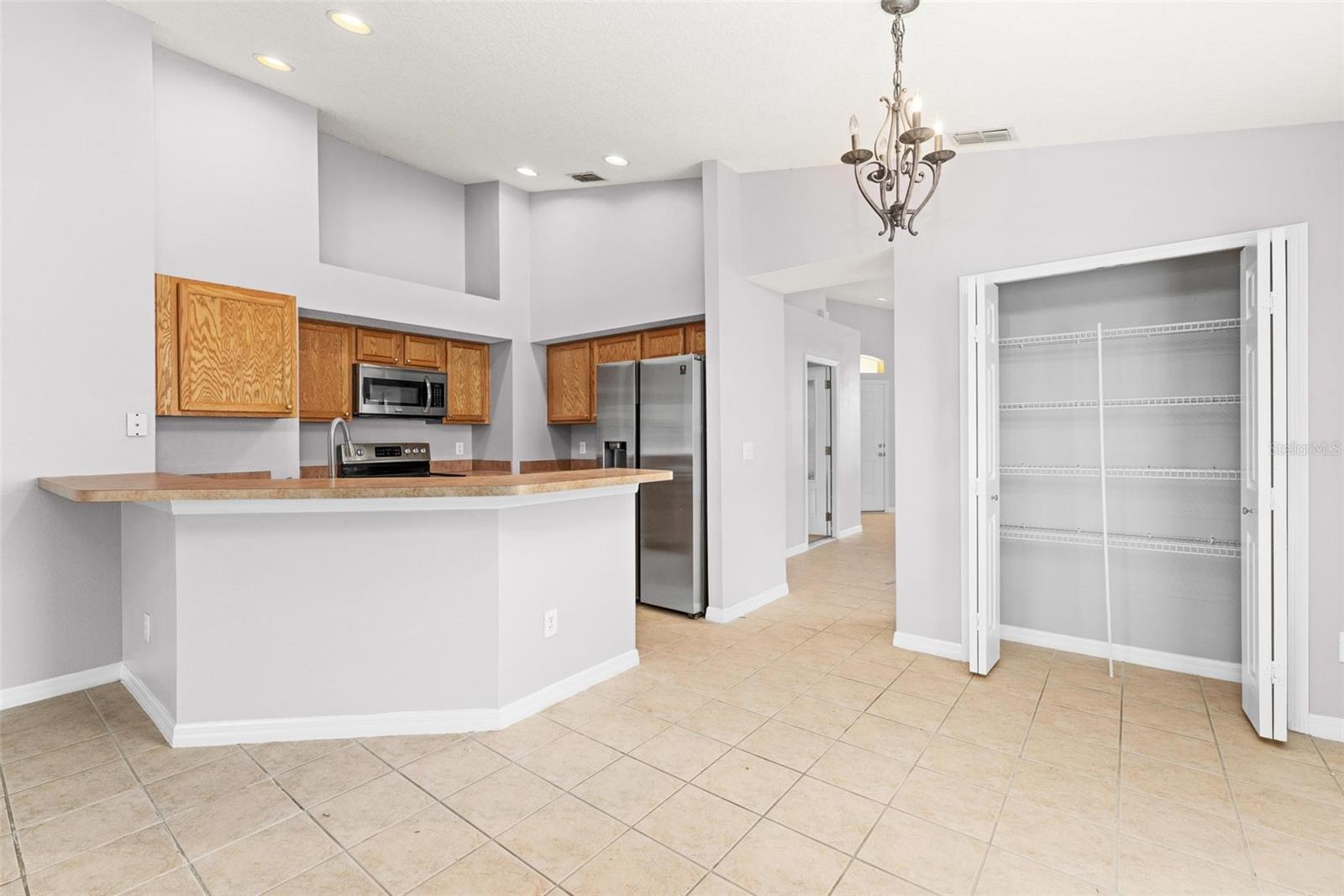 Image 13 of 43 For 5201 Walnut Ridge Drive