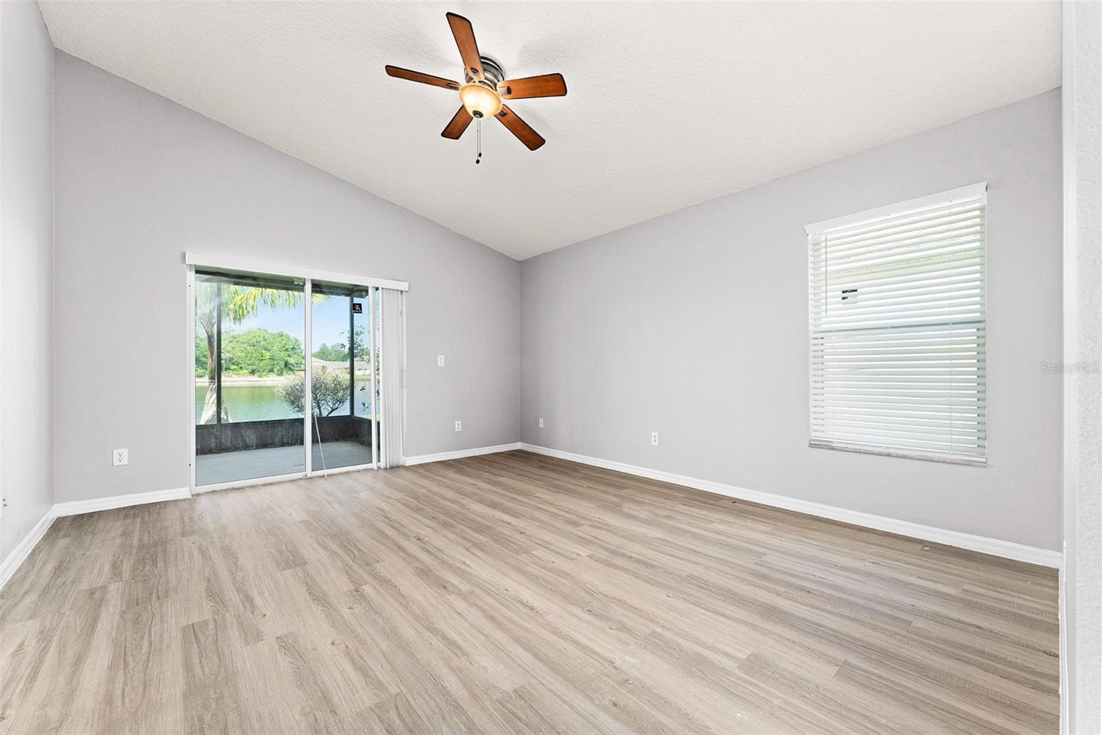 Image 18 of 43 For 5201 Walnut Ridge Drive