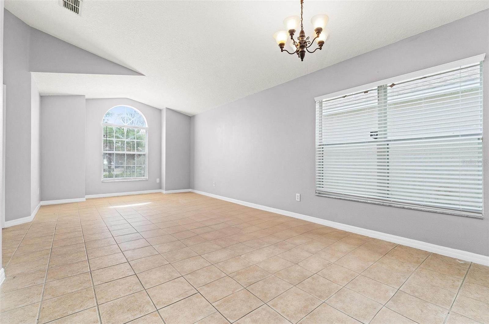 Image 4 of 43 For 5201 Walnut Ridge Drive